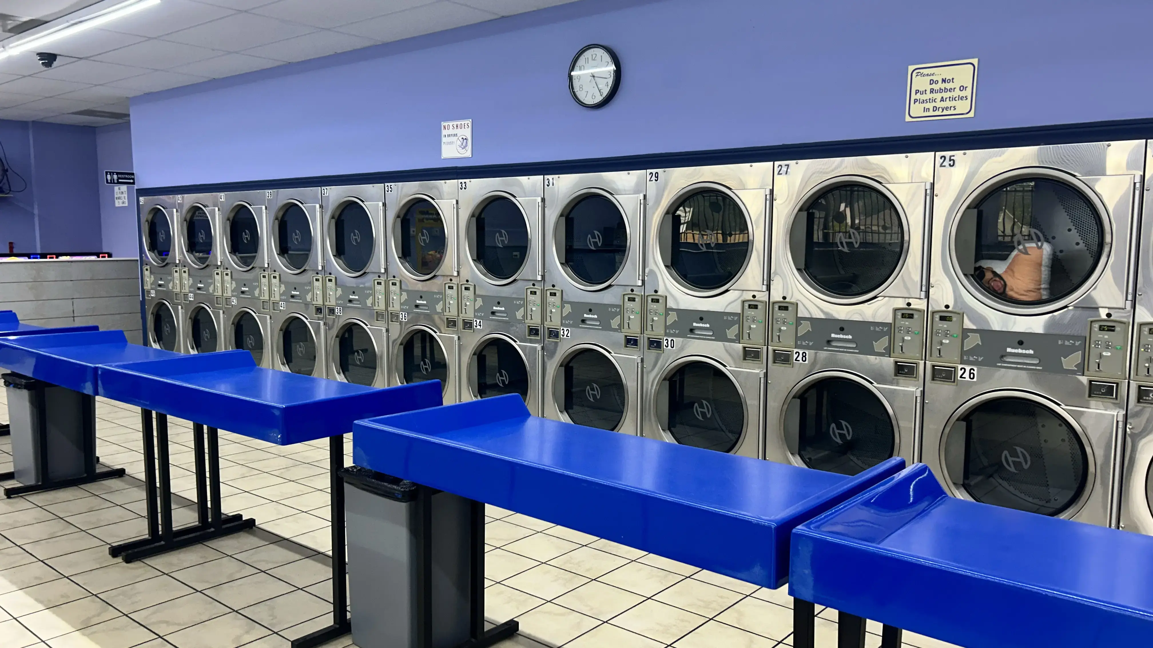 North Eldridge Washateria - Image 1