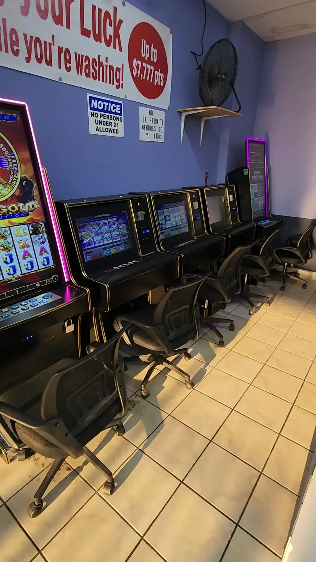 North Eldridge Washateria - Image 20