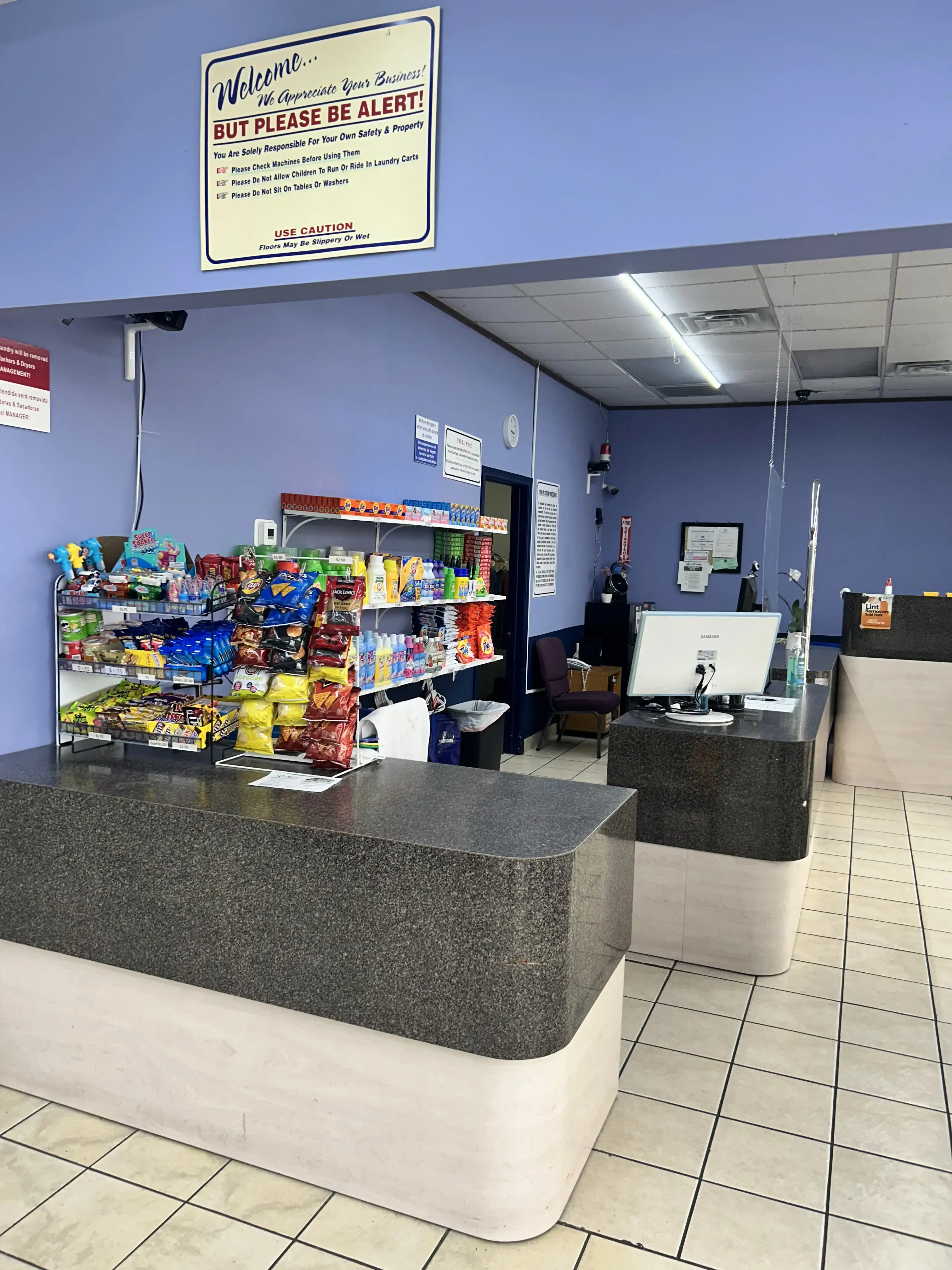 North Eldridge Washateria - Image 12