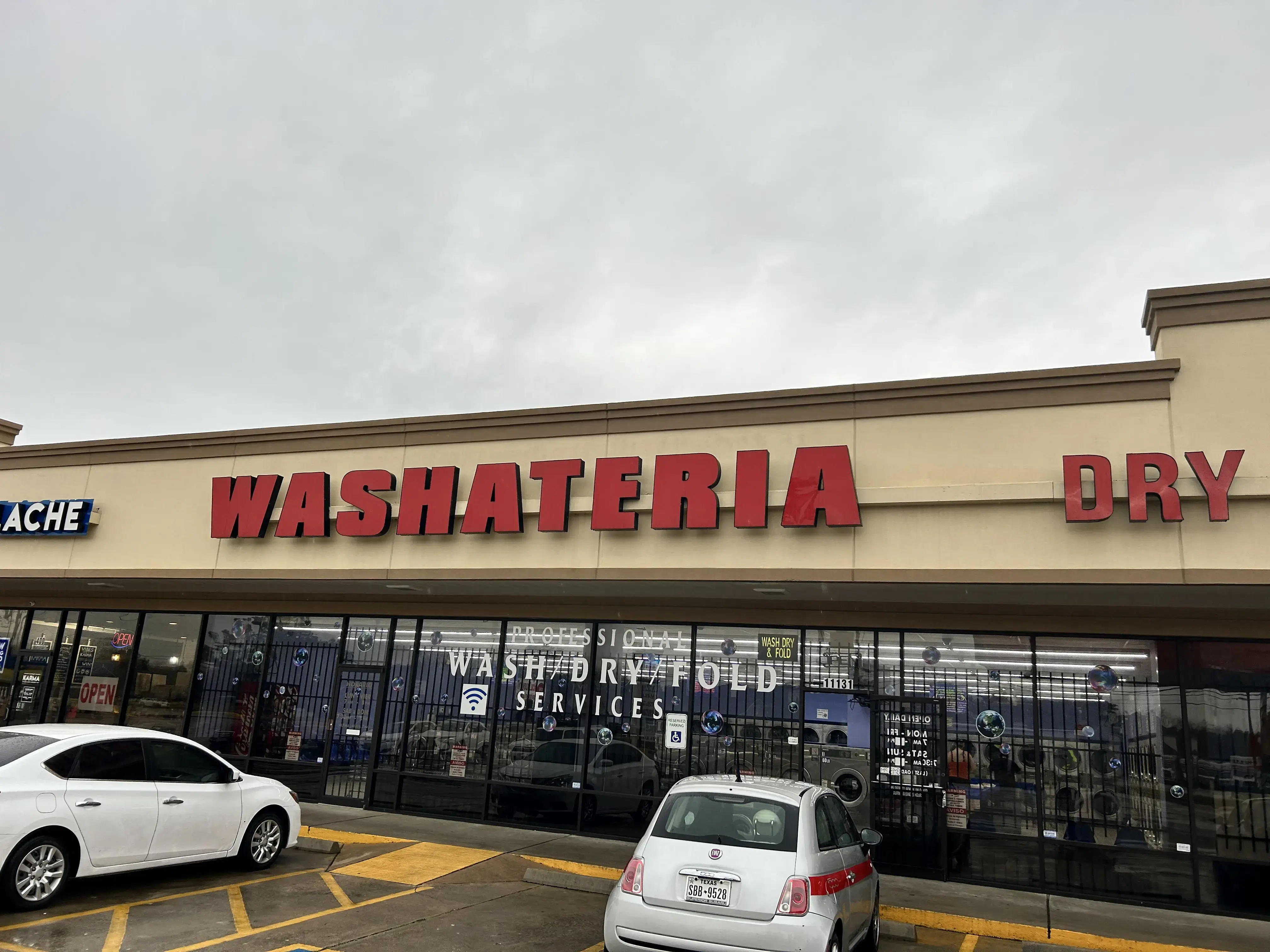 North Eldridge Washateria - Image 4