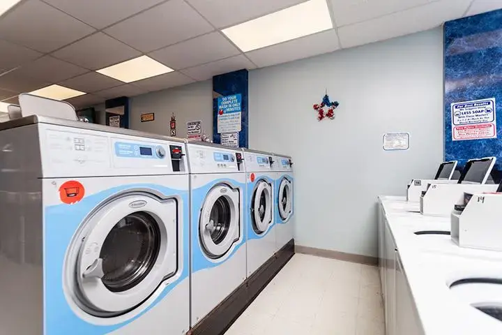 North End Laundromat - Image 17