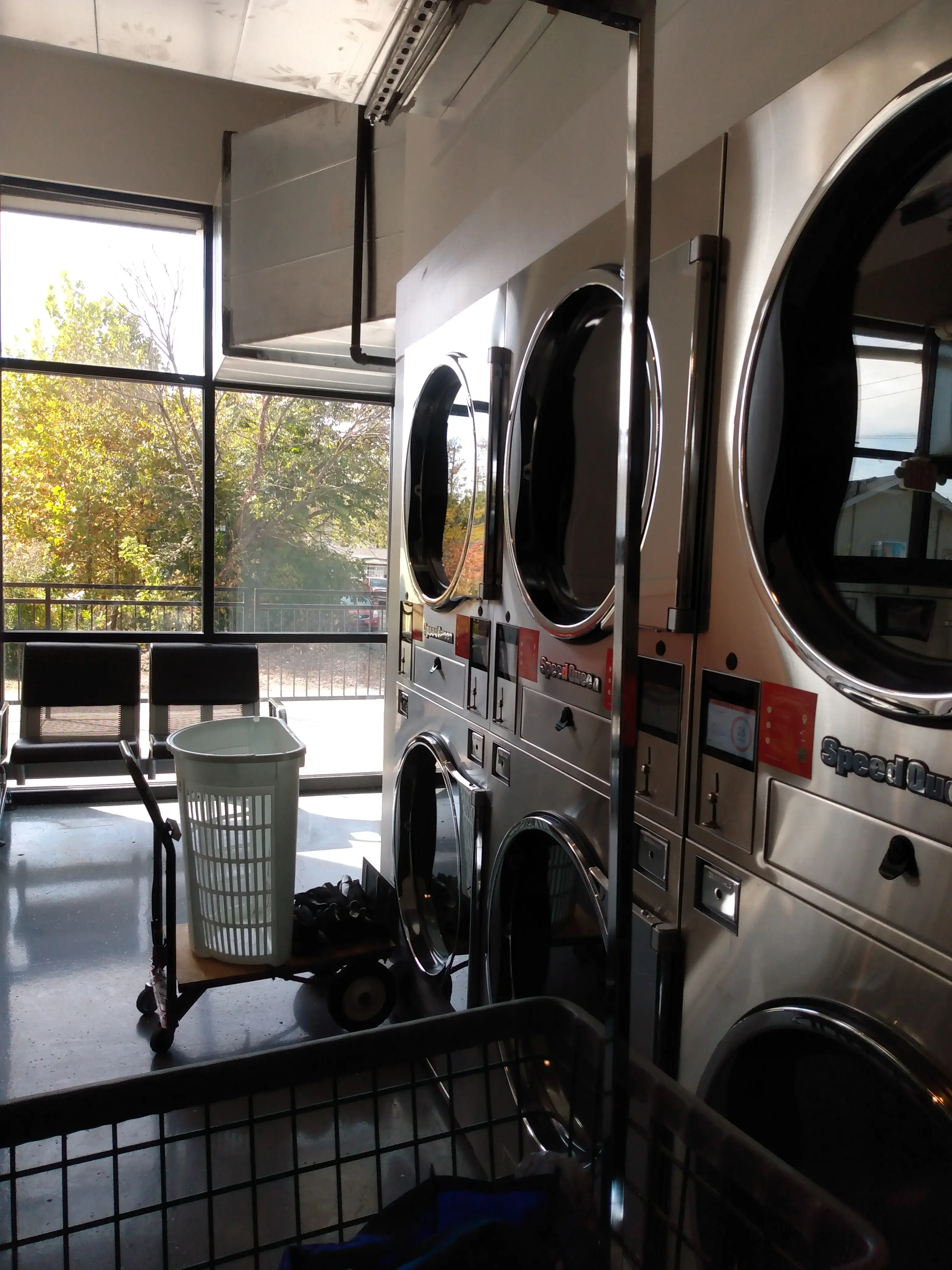 North Lime Laundry thumbnail 10