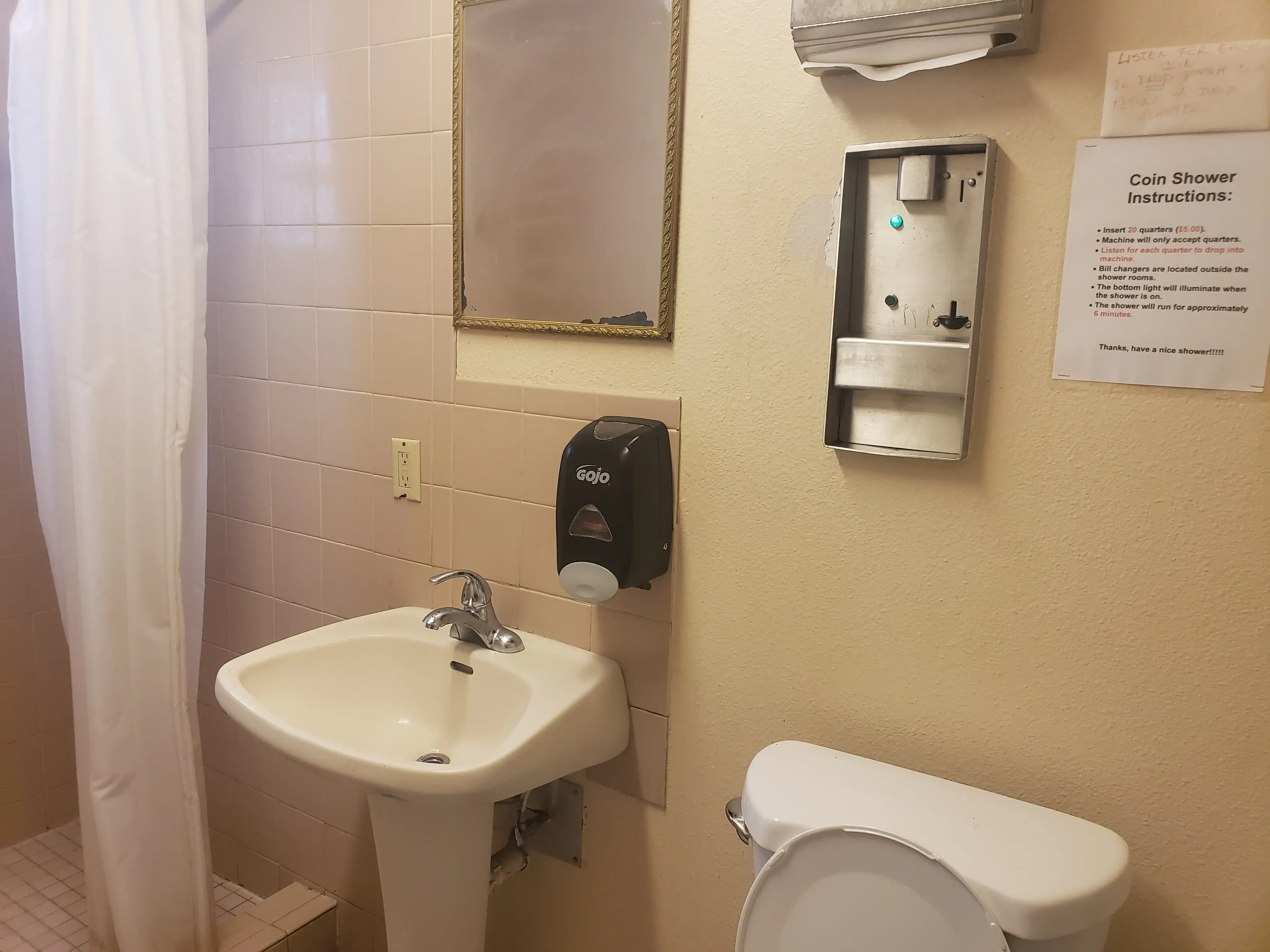 North Main Laundry thumbnail 17