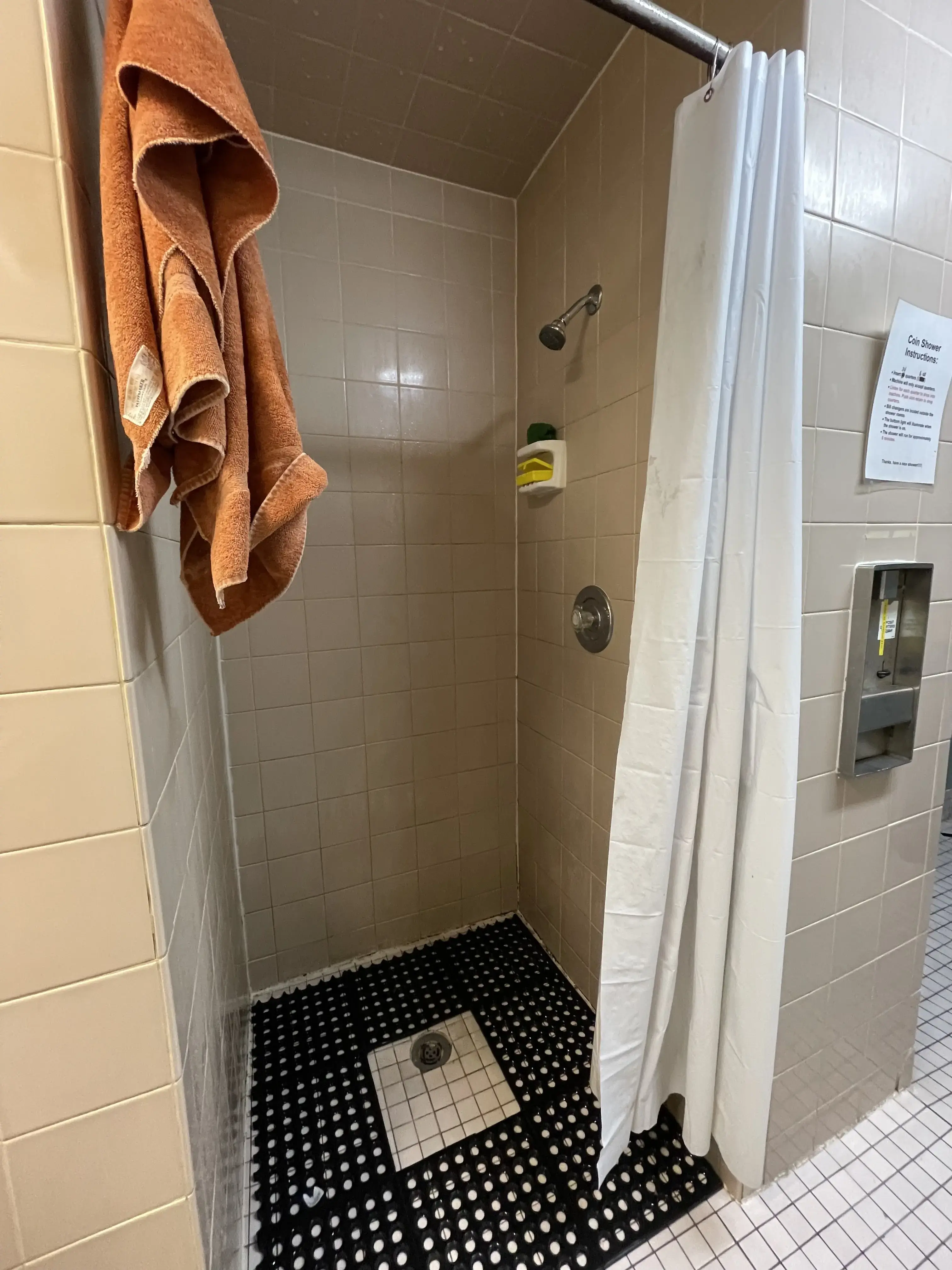 North Main Laundry thumbnail 6