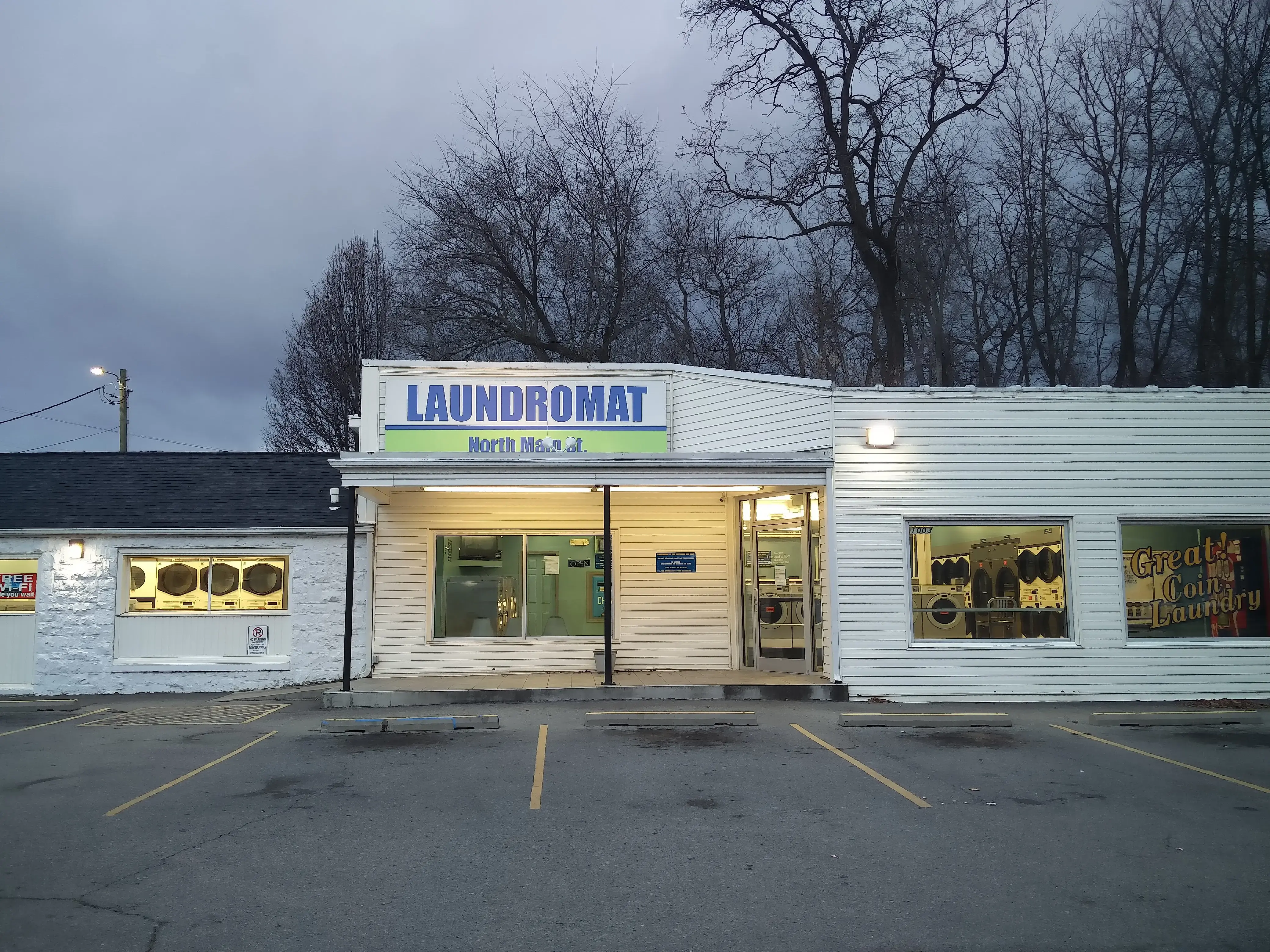 North Main Street Laundromat - Image 2