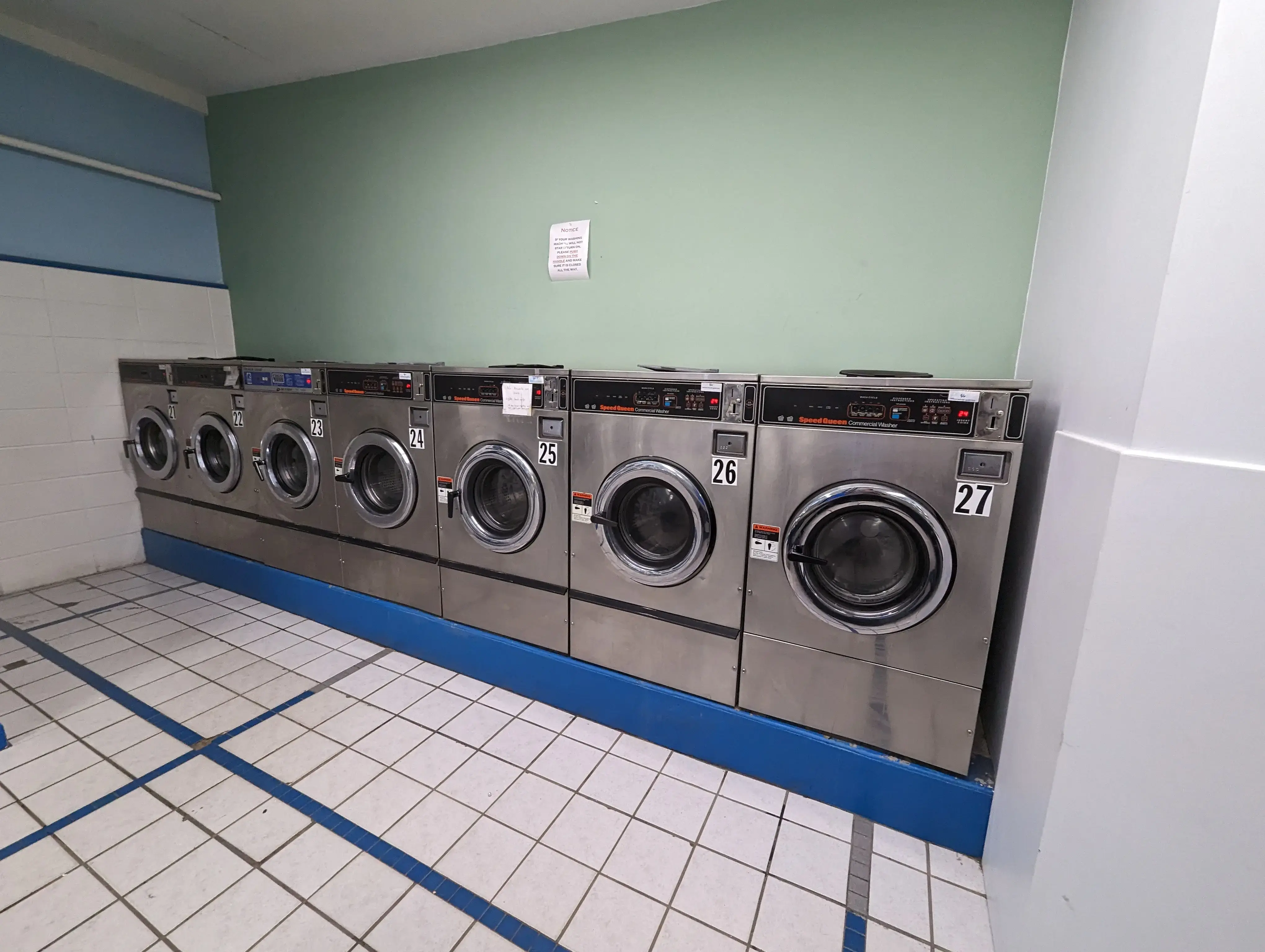 North Pole Laundry thumbnail 15