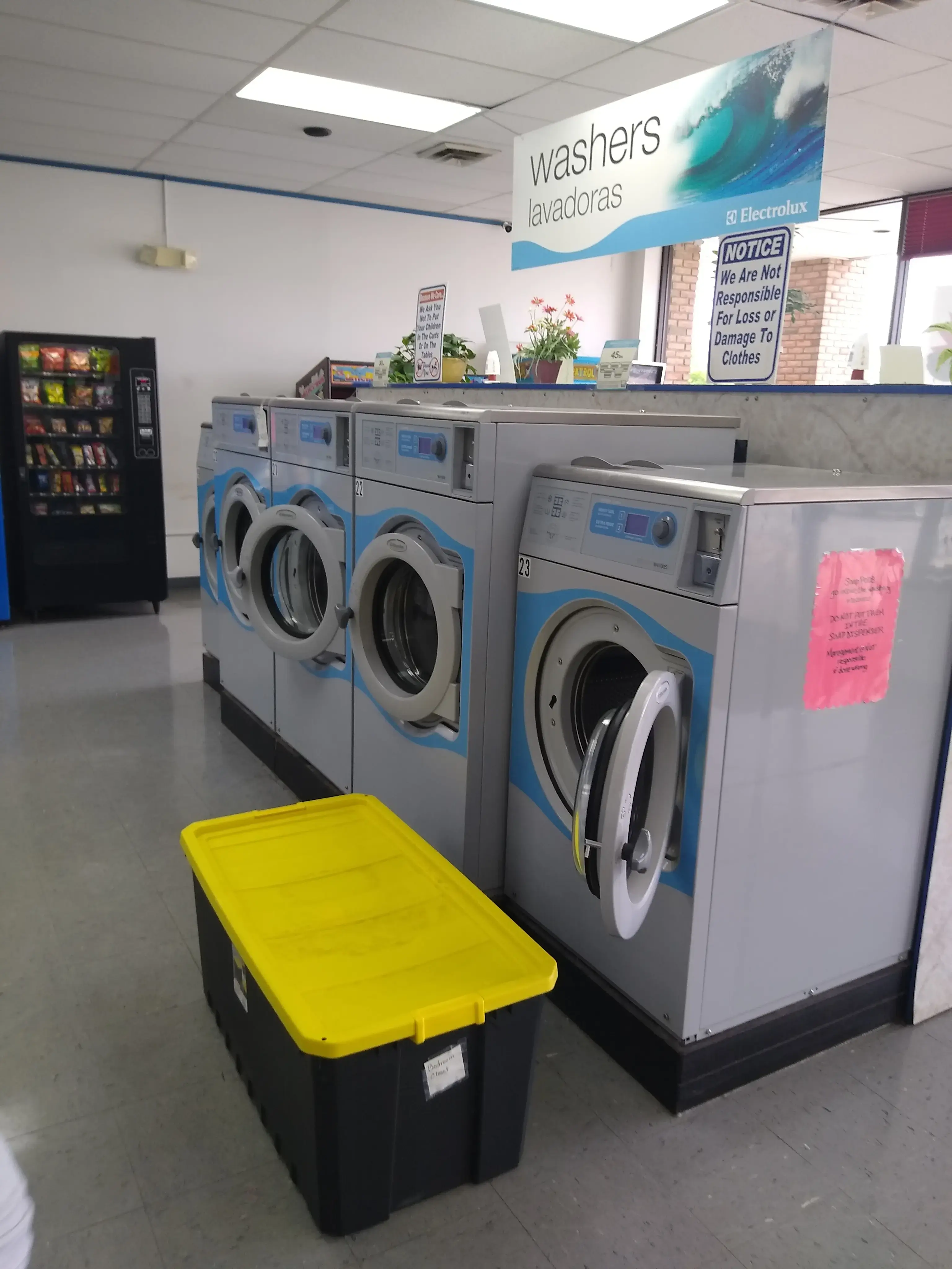 North Road Laundry thumbnail 7