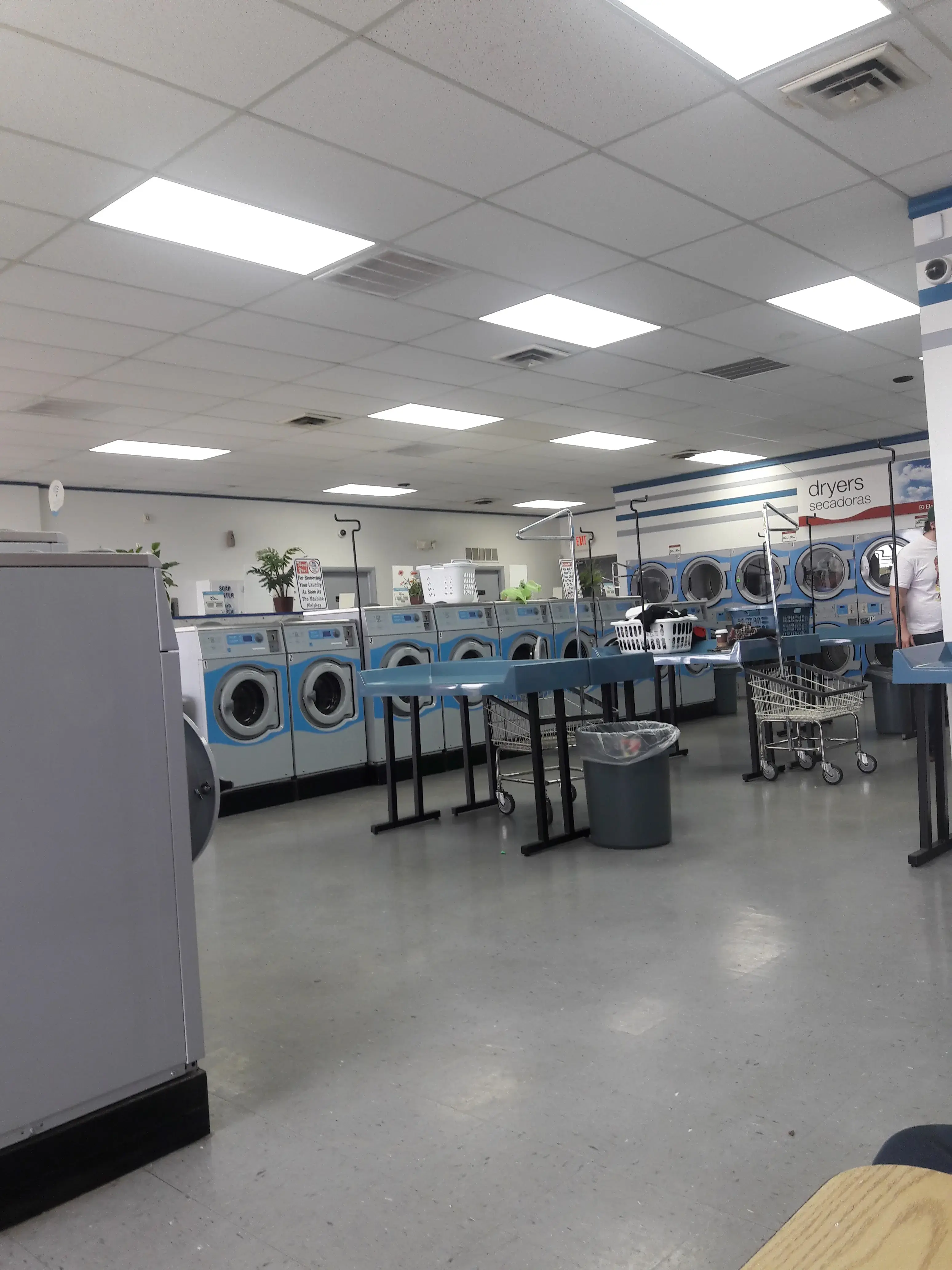 North Road Laundry thumbnail 6