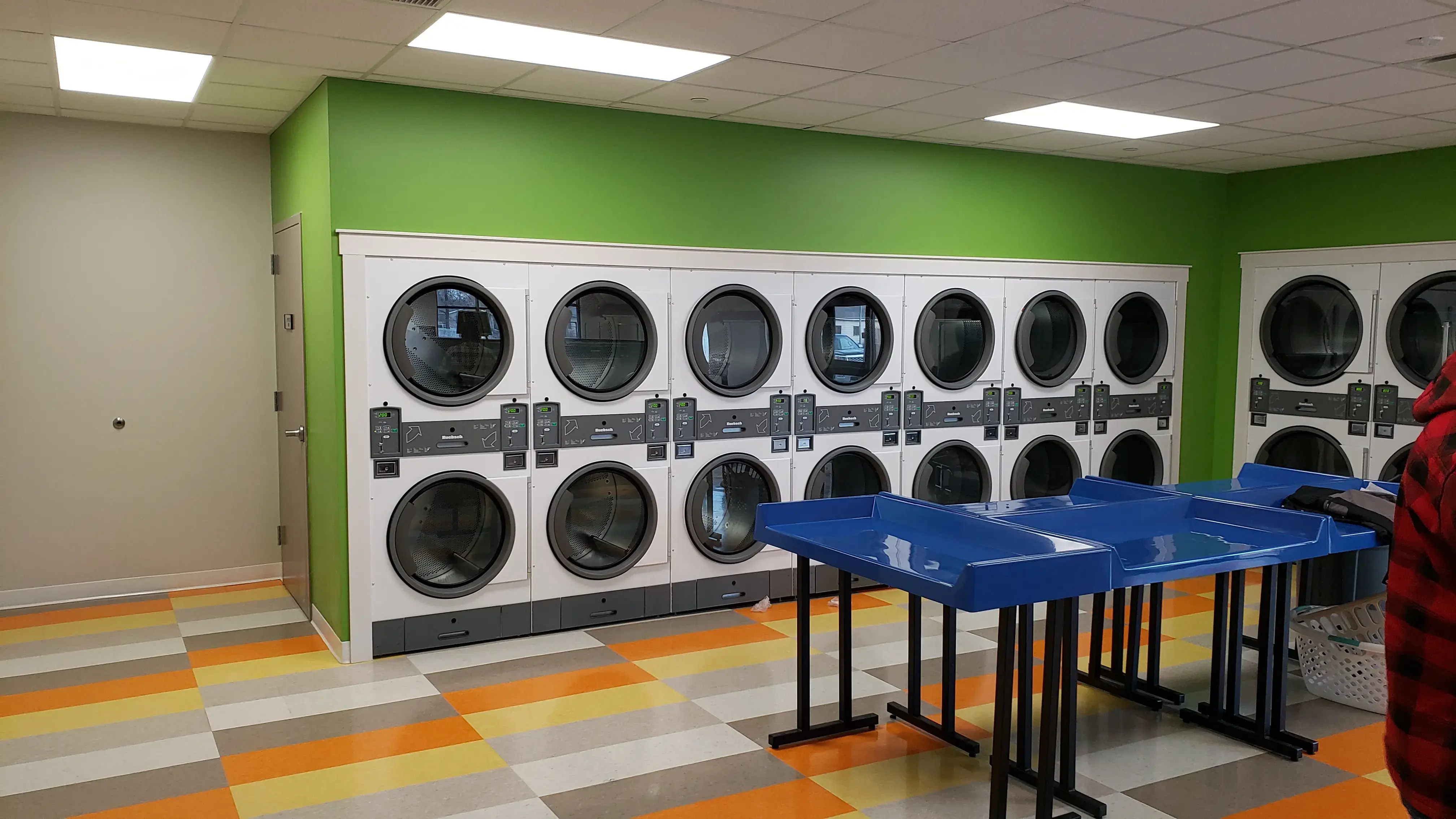 North Segment Laundromat - Image 3
