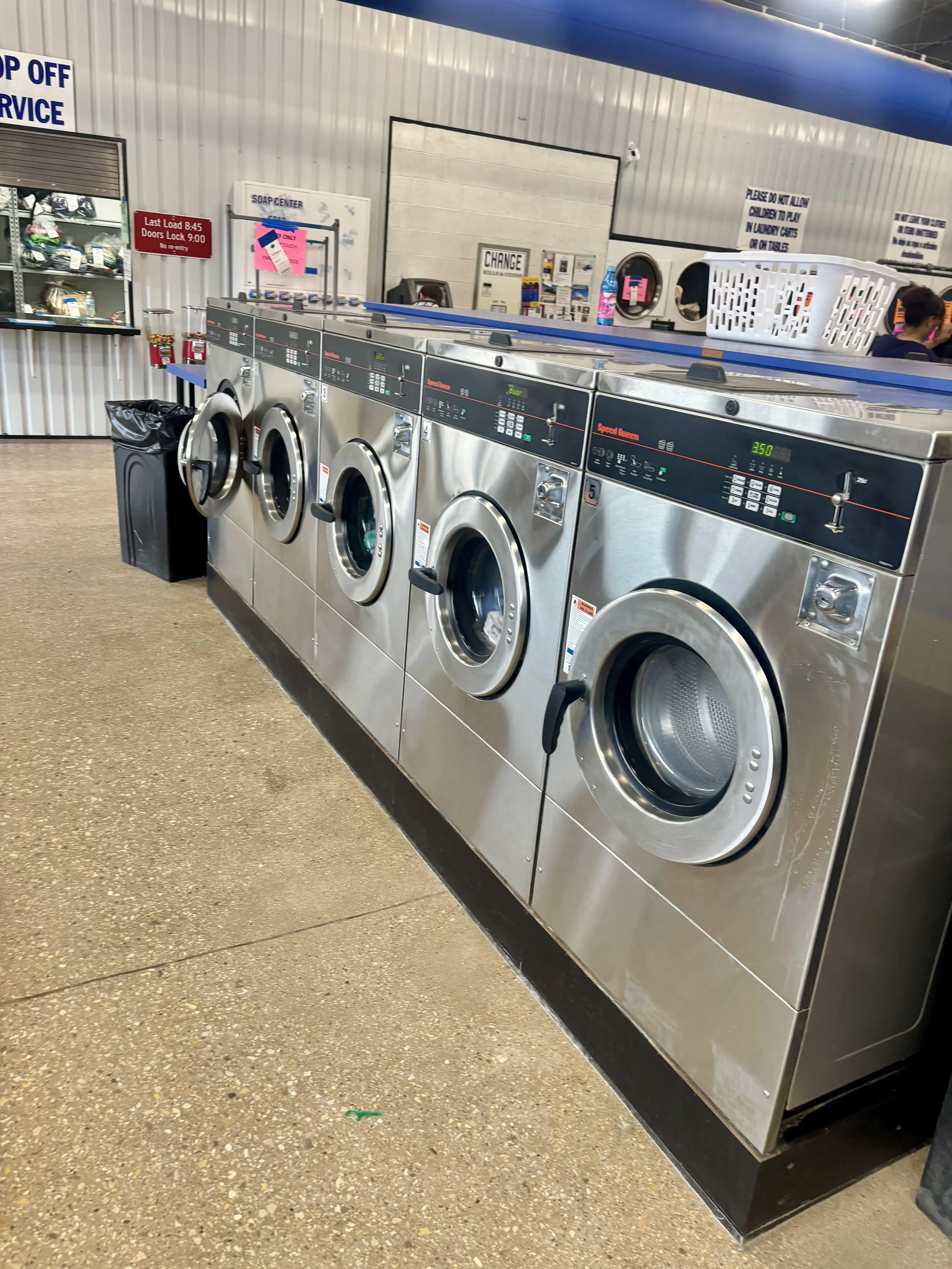 North Star Laundry Mat Lea Street - Image 20