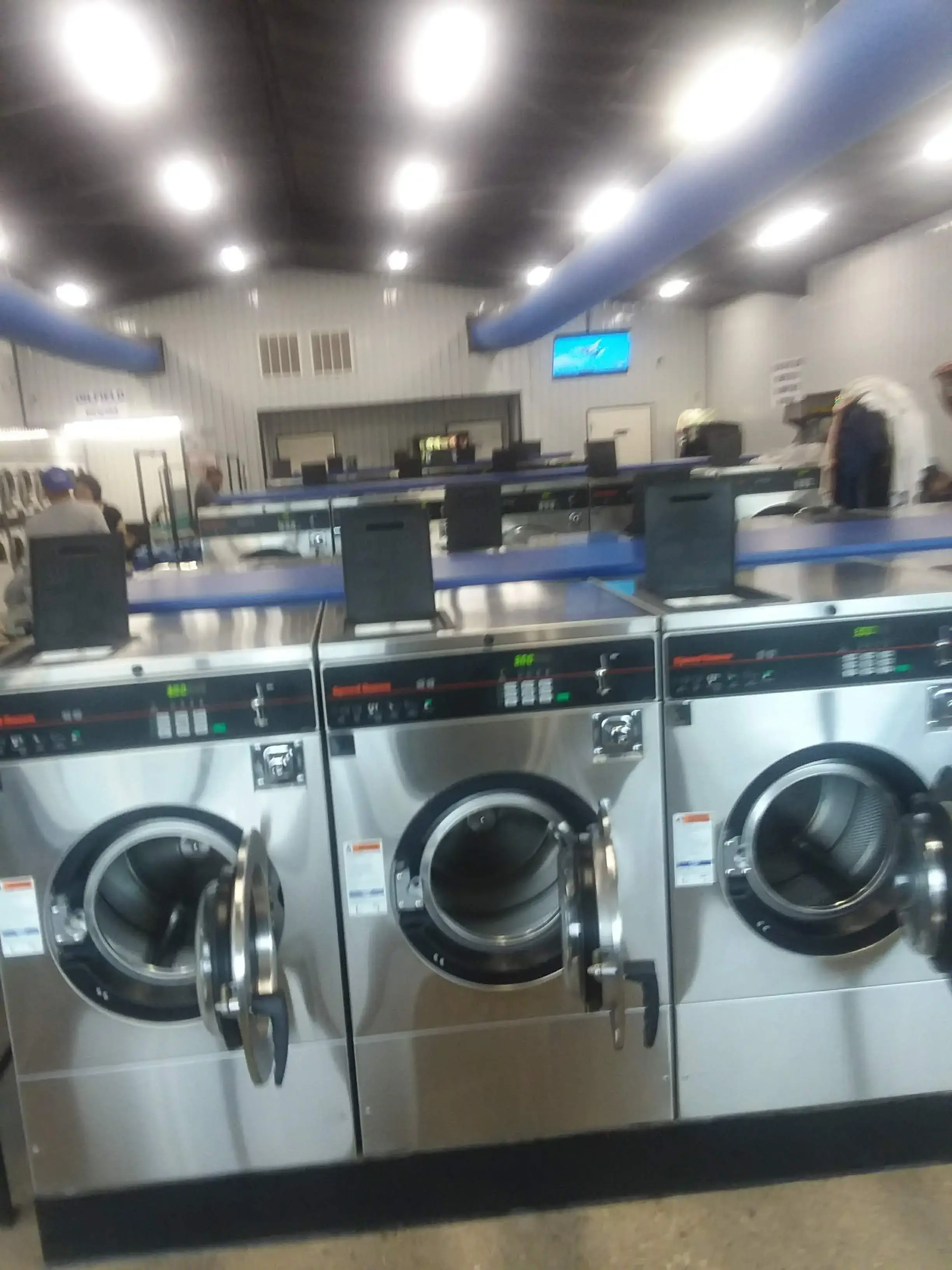 North Star Laundry Mat Lea Street thumbnail 14