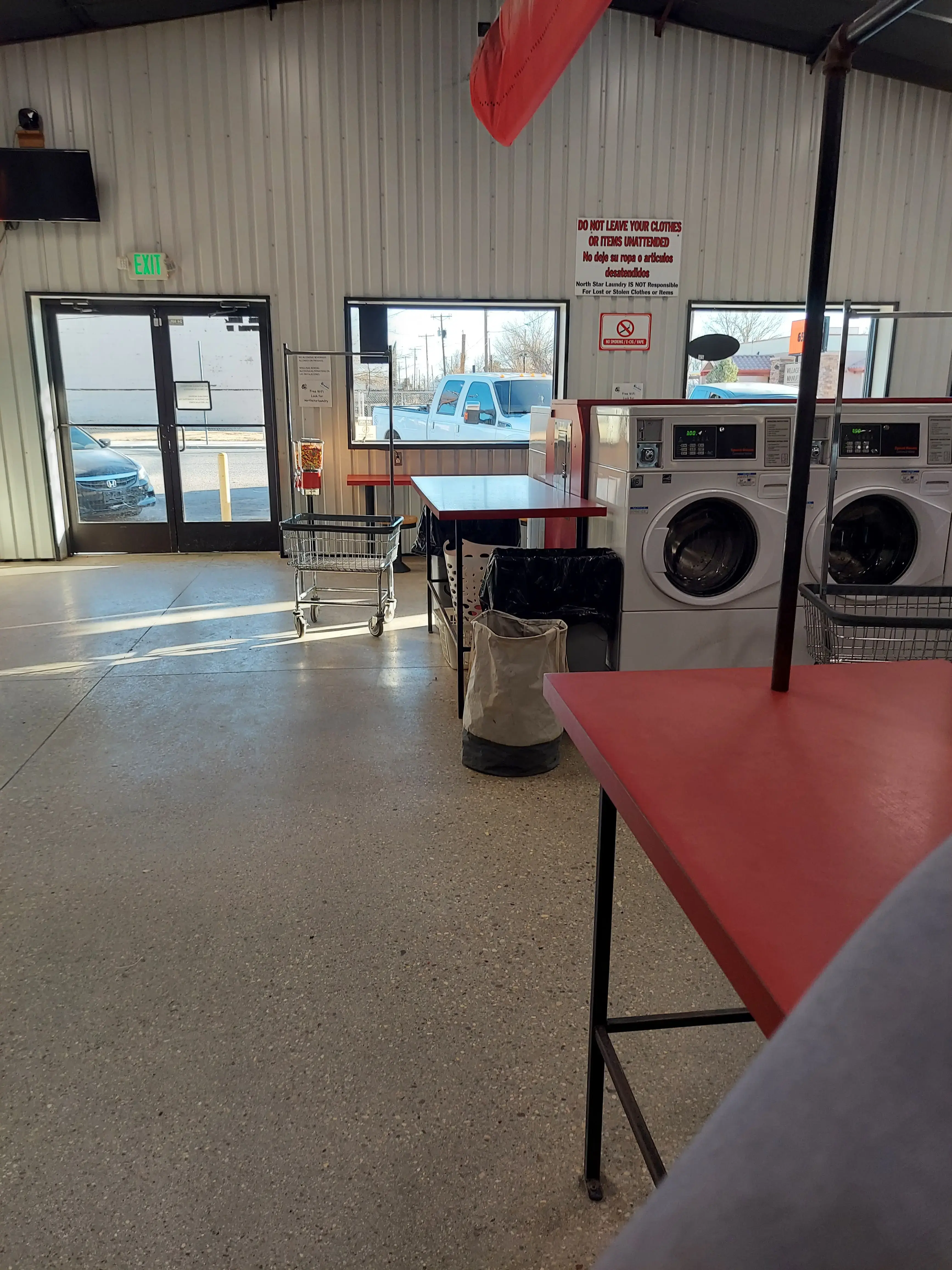 North Star Laundry Mat thumbnail 11