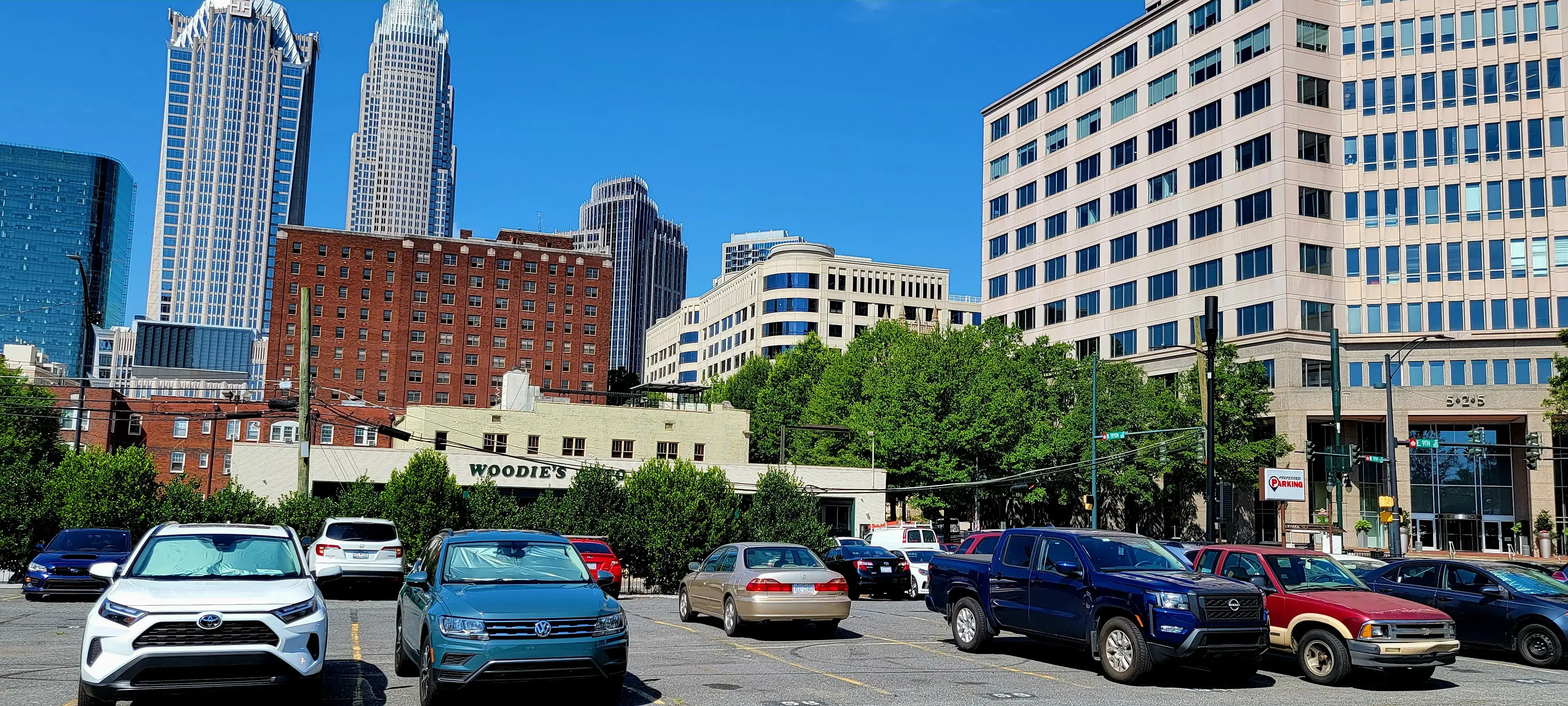 North Tryon Laundromat thumbnail 15