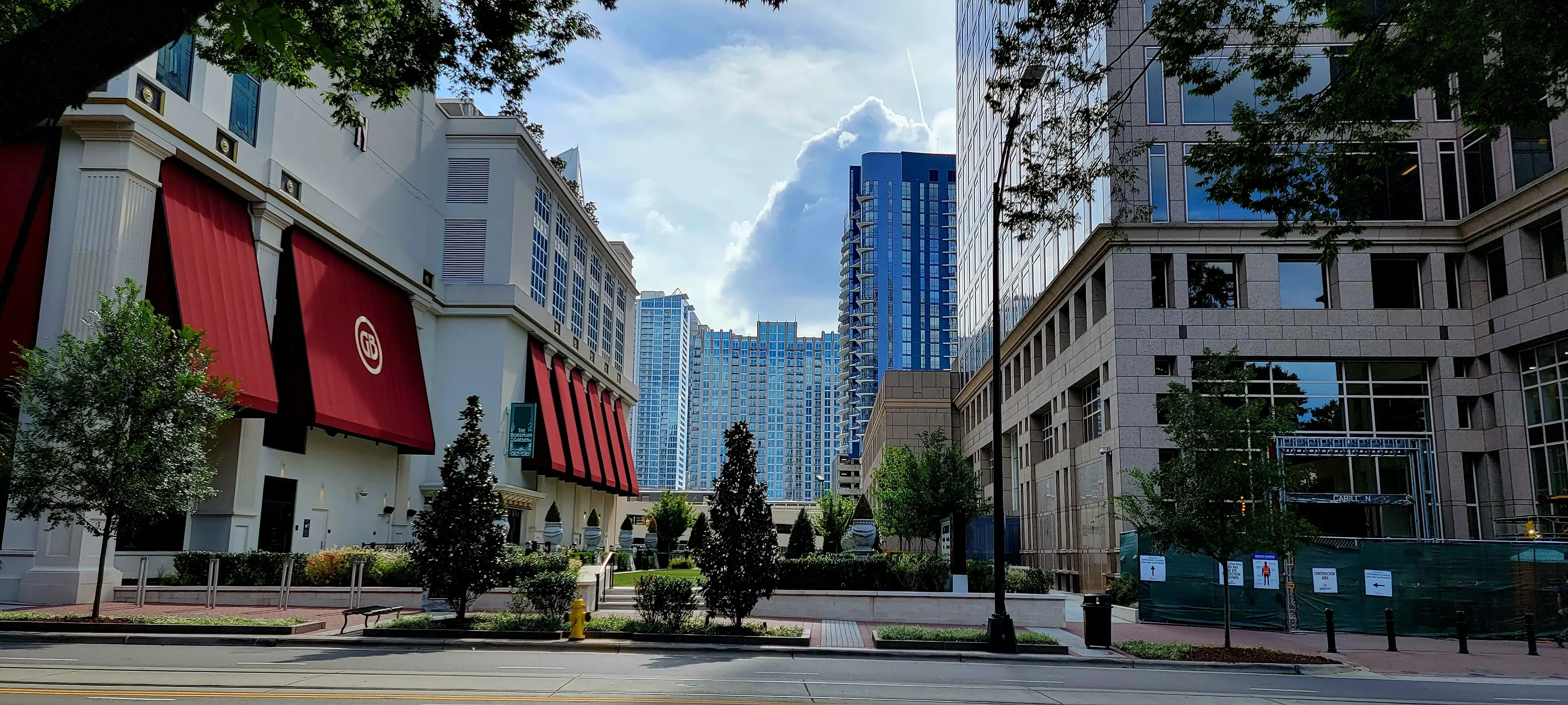North Tryon Laundromat thumbnail 18