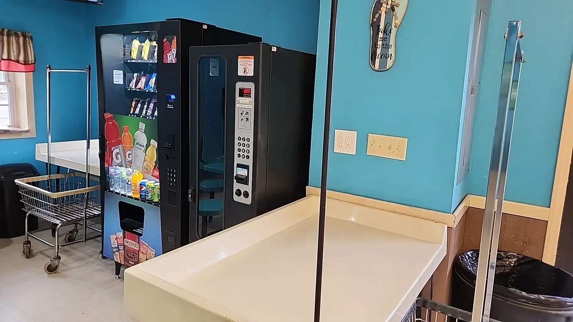 North View Wash World - Image 9