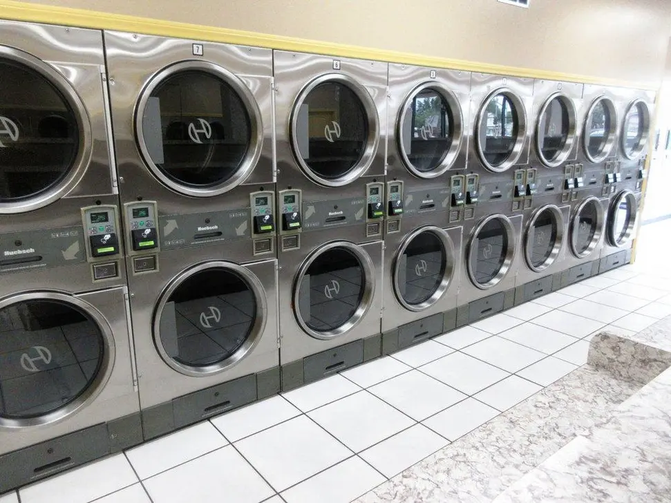 Northridge Laundry - Image 16