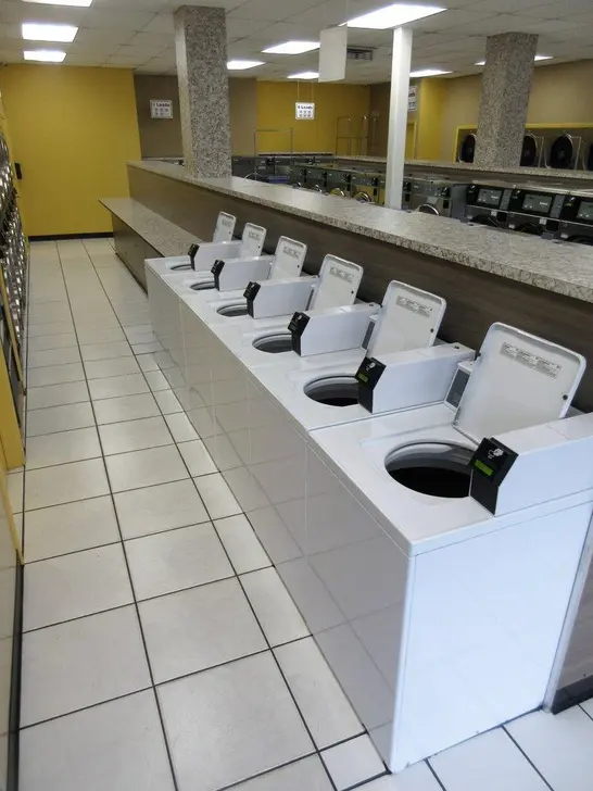 Northridge Laundry - Image 7