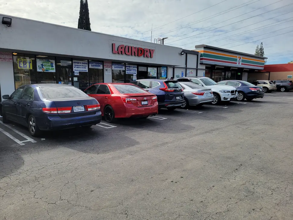 Northridge Laundry - Image 6