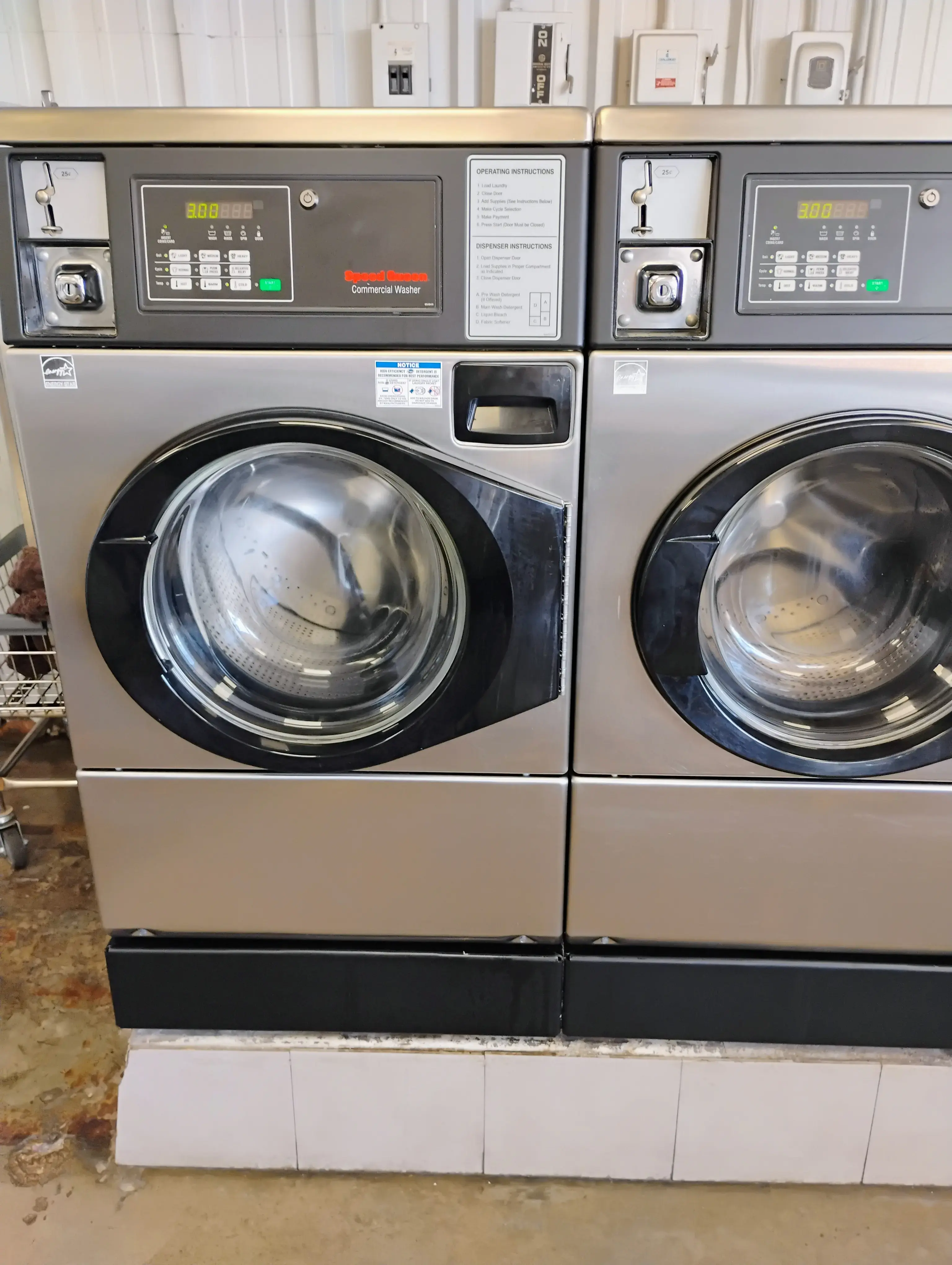 Northside Laundry thumbnail 17