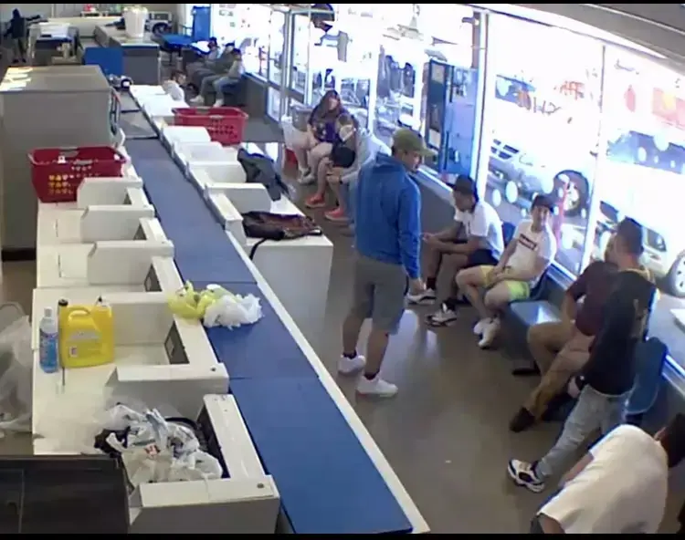 Northside Laundry thumbnail 7