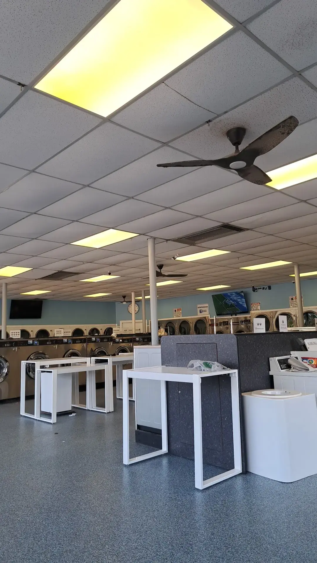 Northway Coin Laundry - Image 20