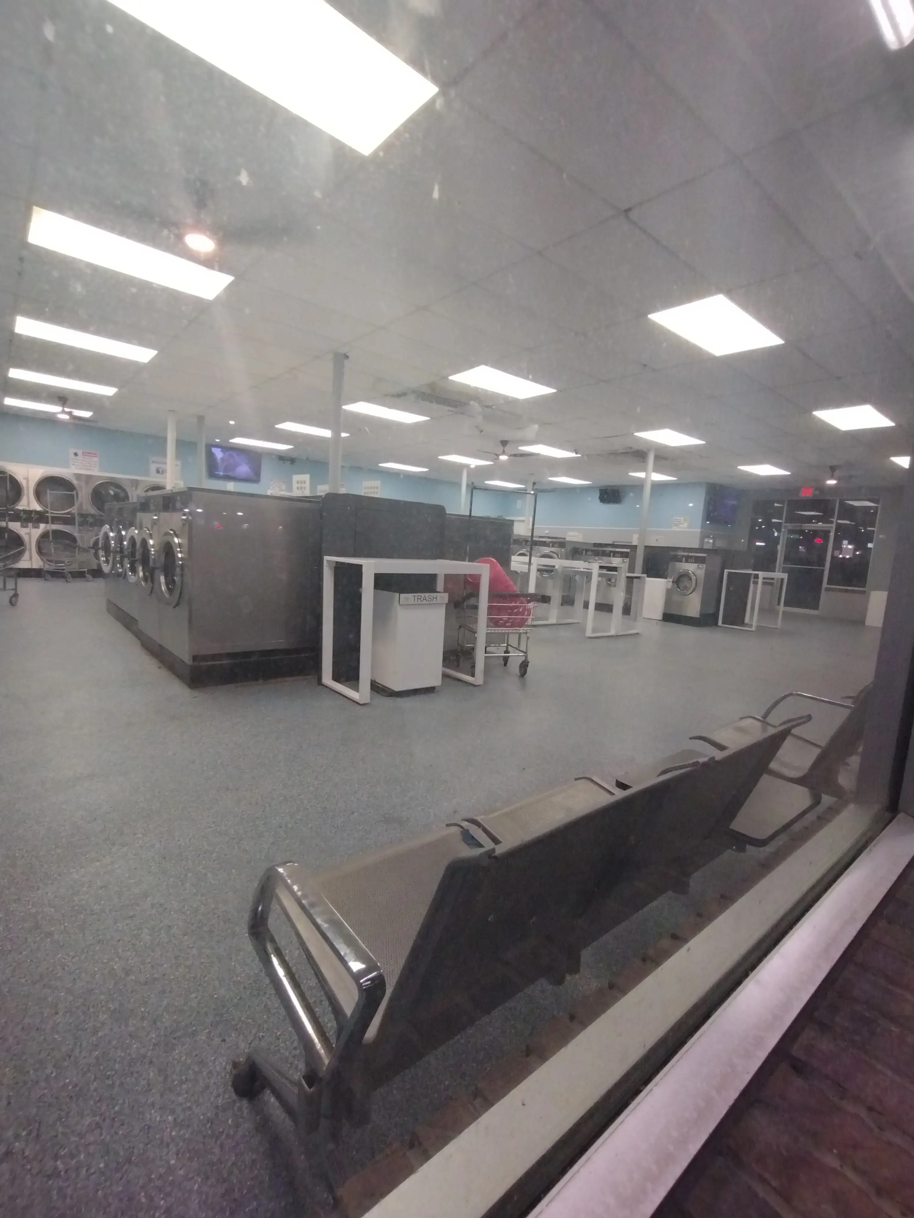 Northway Coin Laundry thumbnail 15