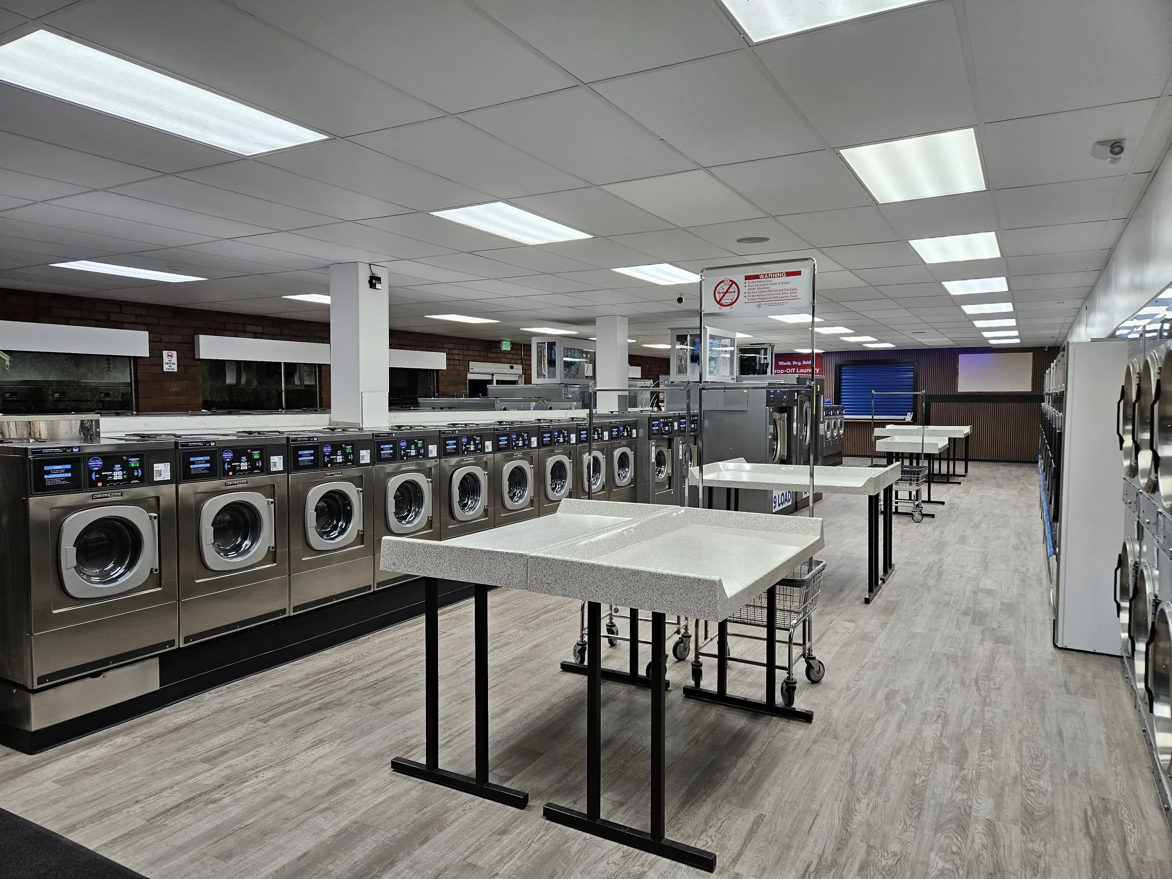 Northwest Spin Laundromat - Image 15