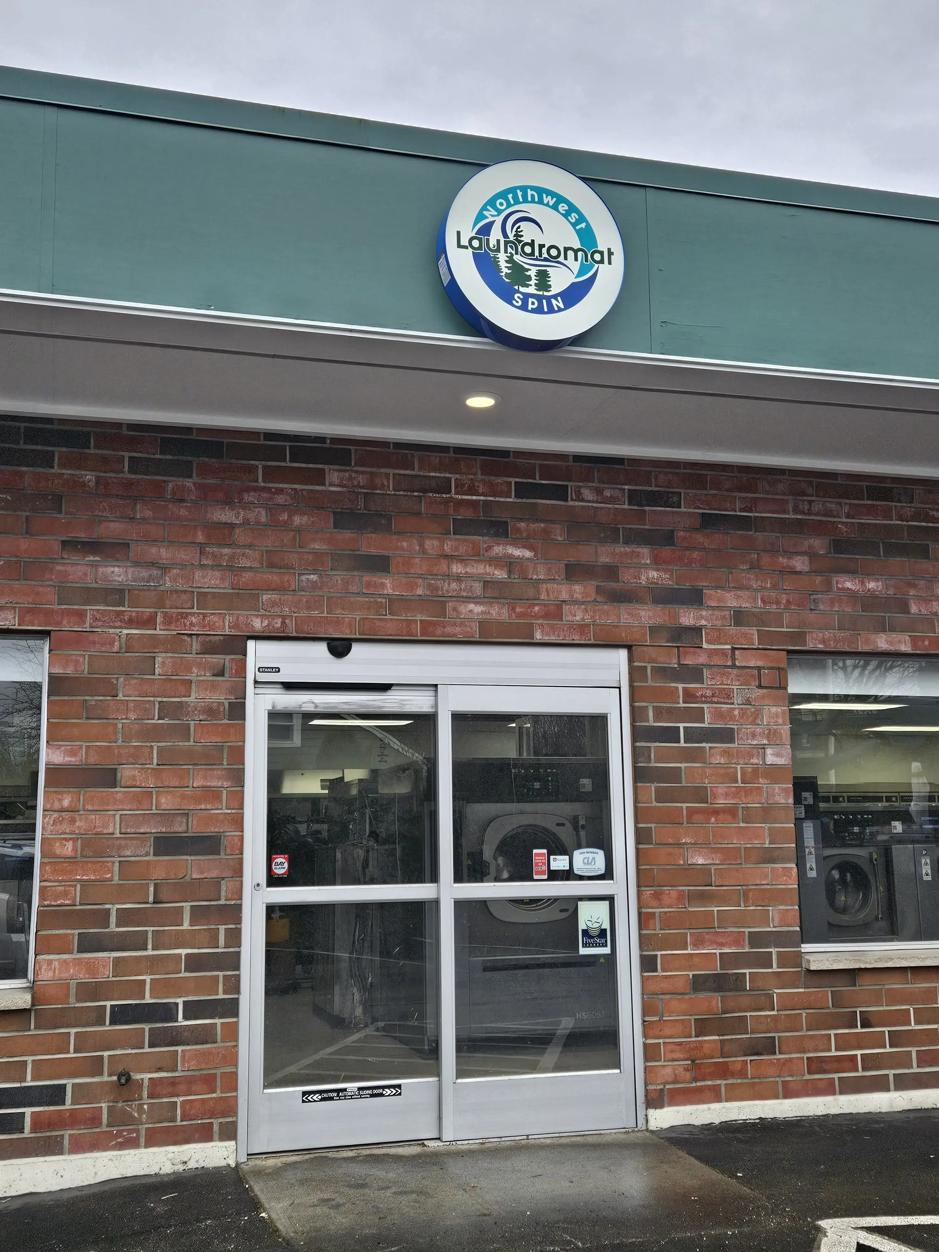 Northwest Spin Laundromat - Image 17