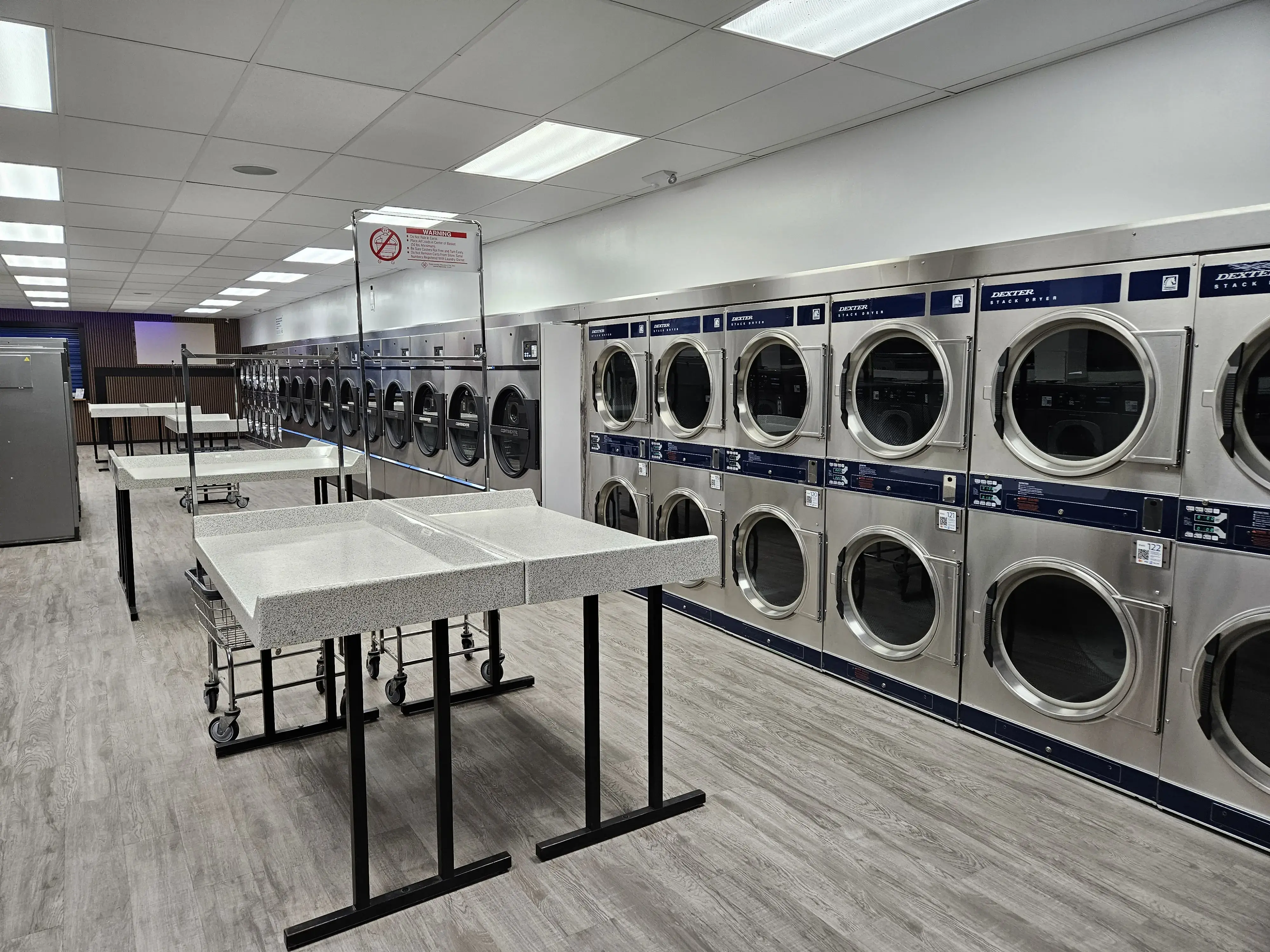 Northwest Spin Laundromat thumbnail 2