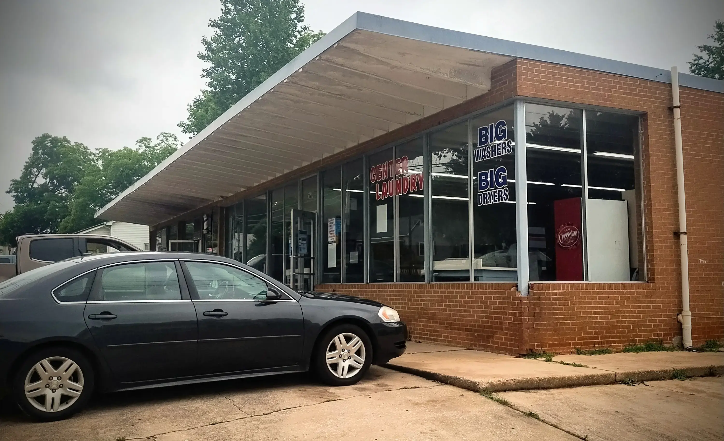 Norwood Center Laundry - Image 6