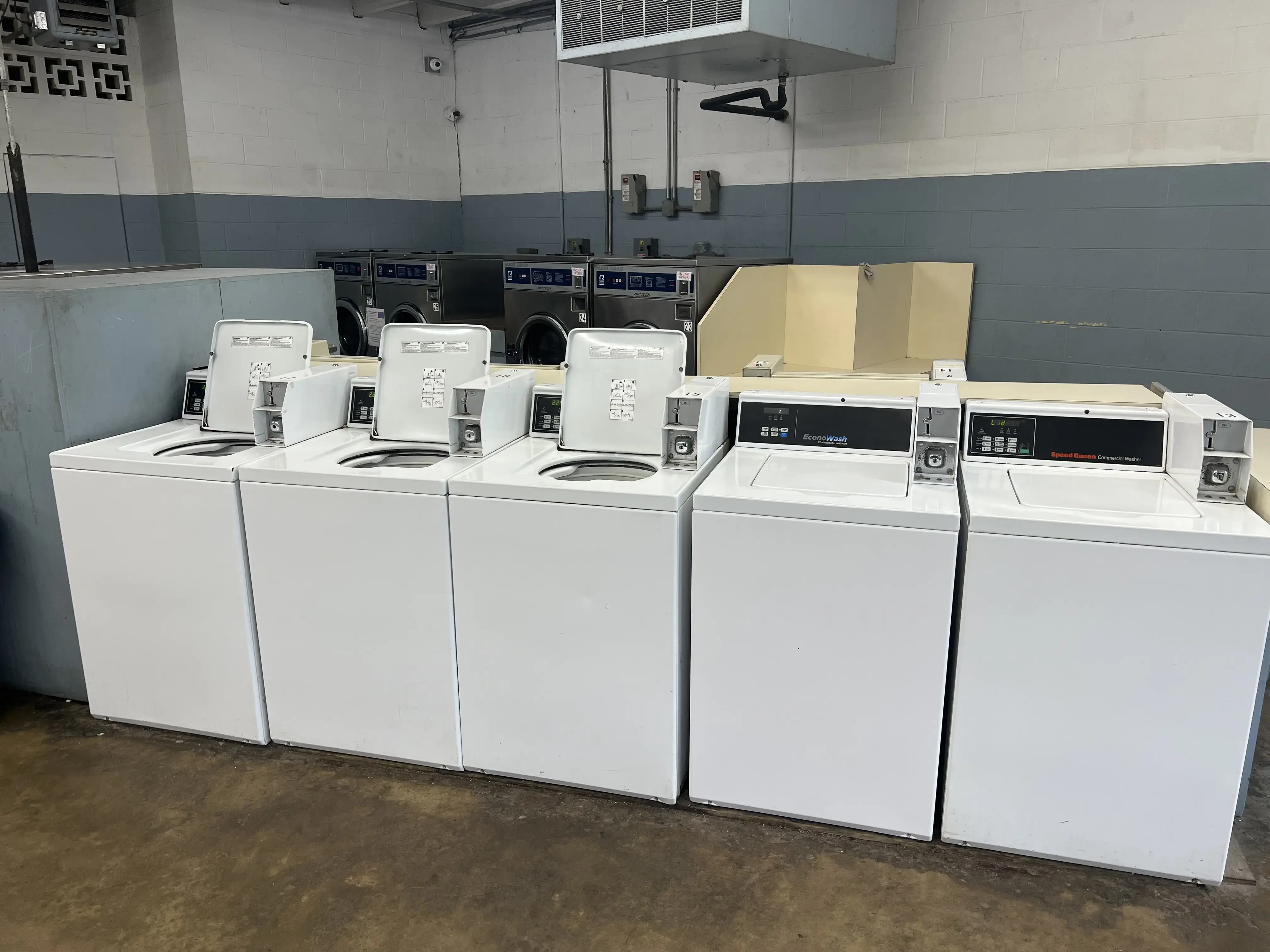 Norwood Center Laundry - Image 15
