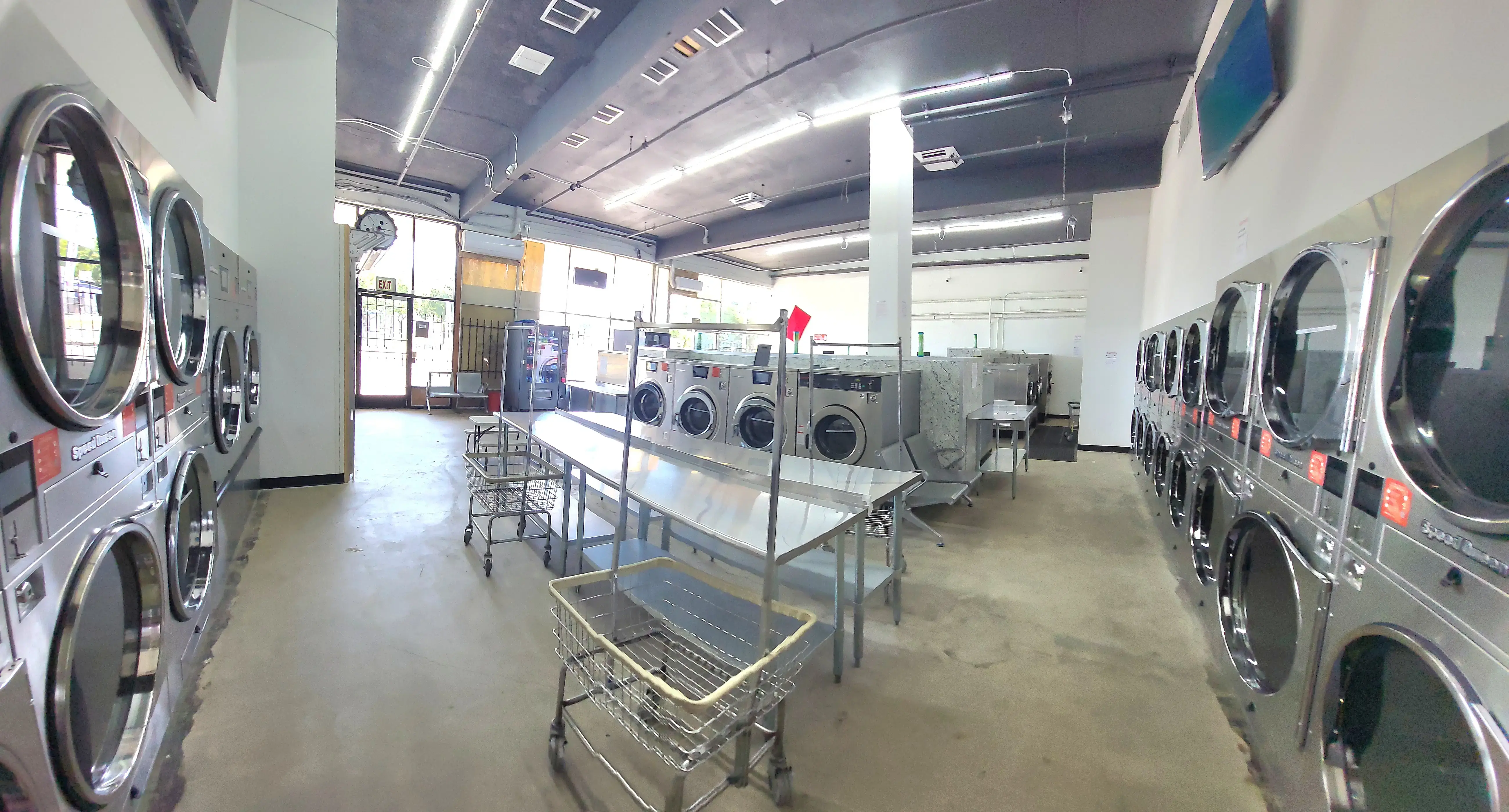 Norwood Laundromat thumbnail 6