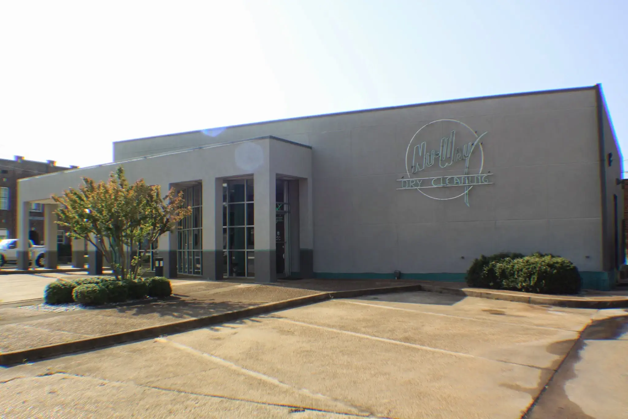 Nu-Way Dry Cleaning - Image 8