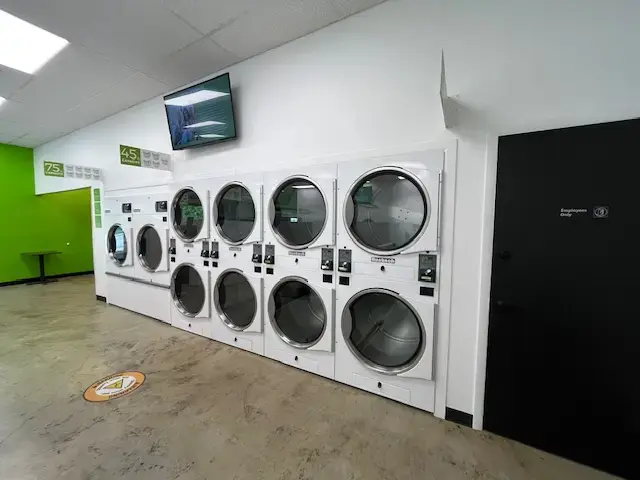 Nu Way Laundromat thumbnail 2