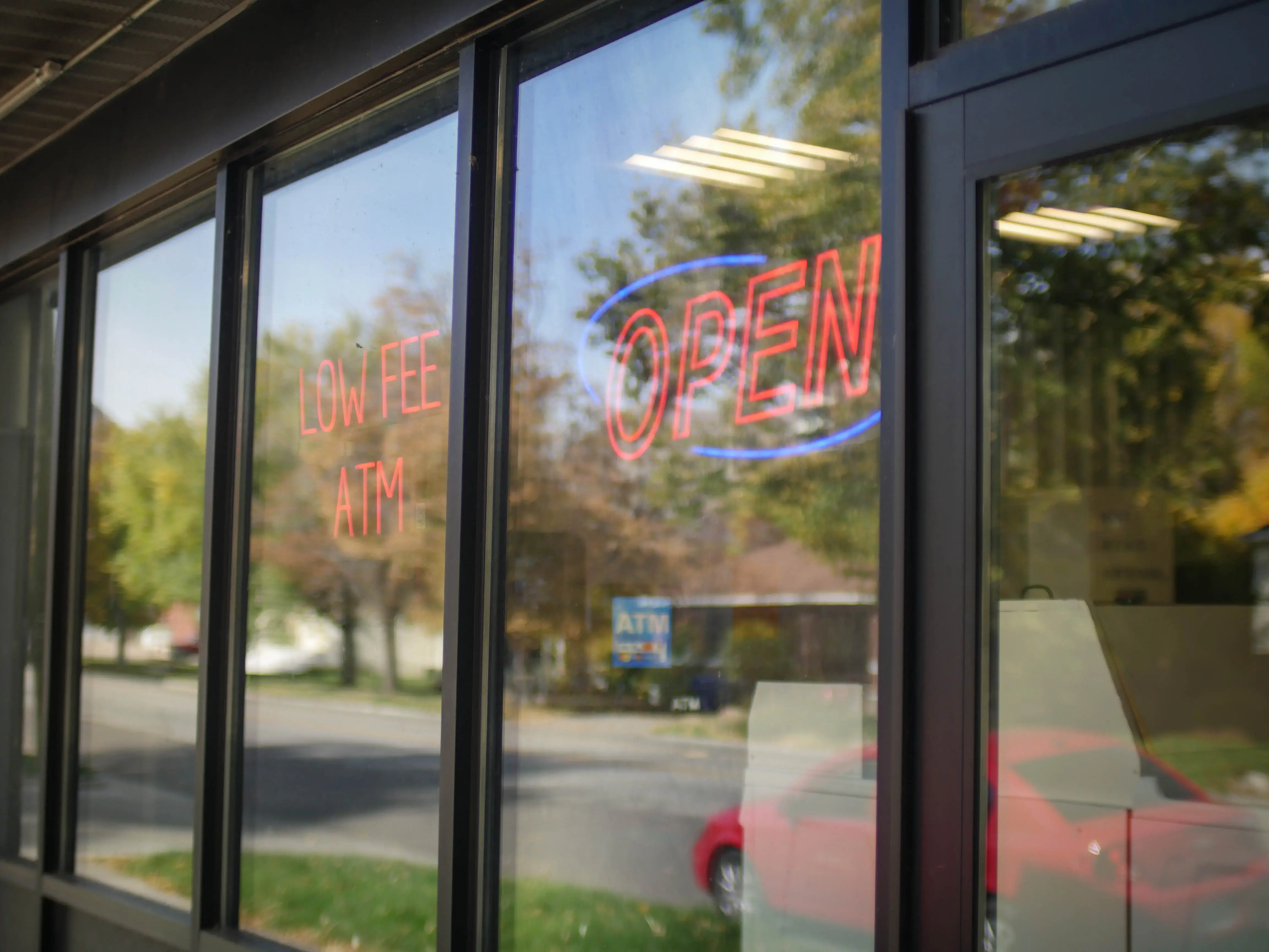 O-Town Coin Laundry - 24th Street - Image 20