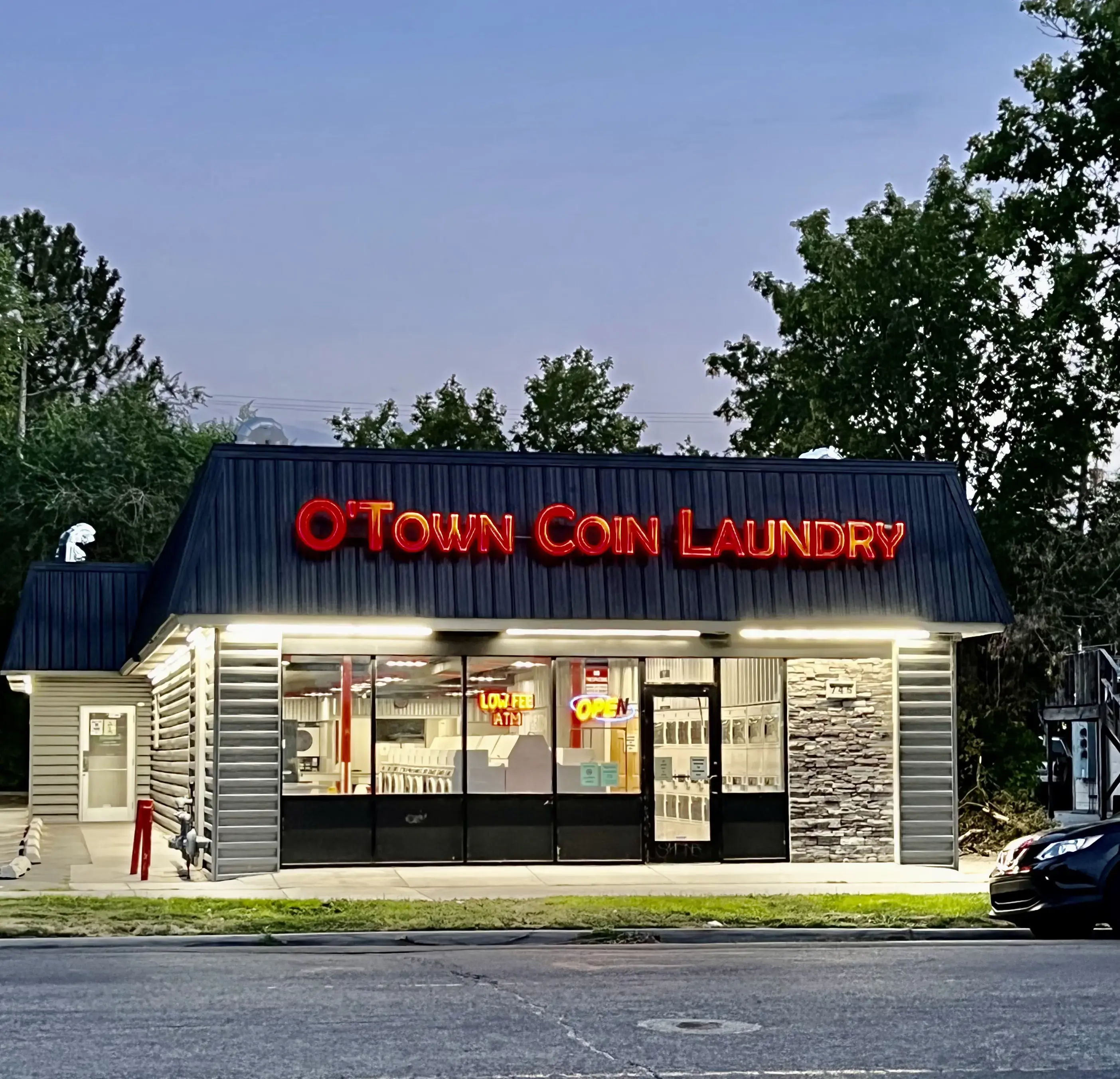 O-Town Coin Laundry - 24th Street thumbnail 3