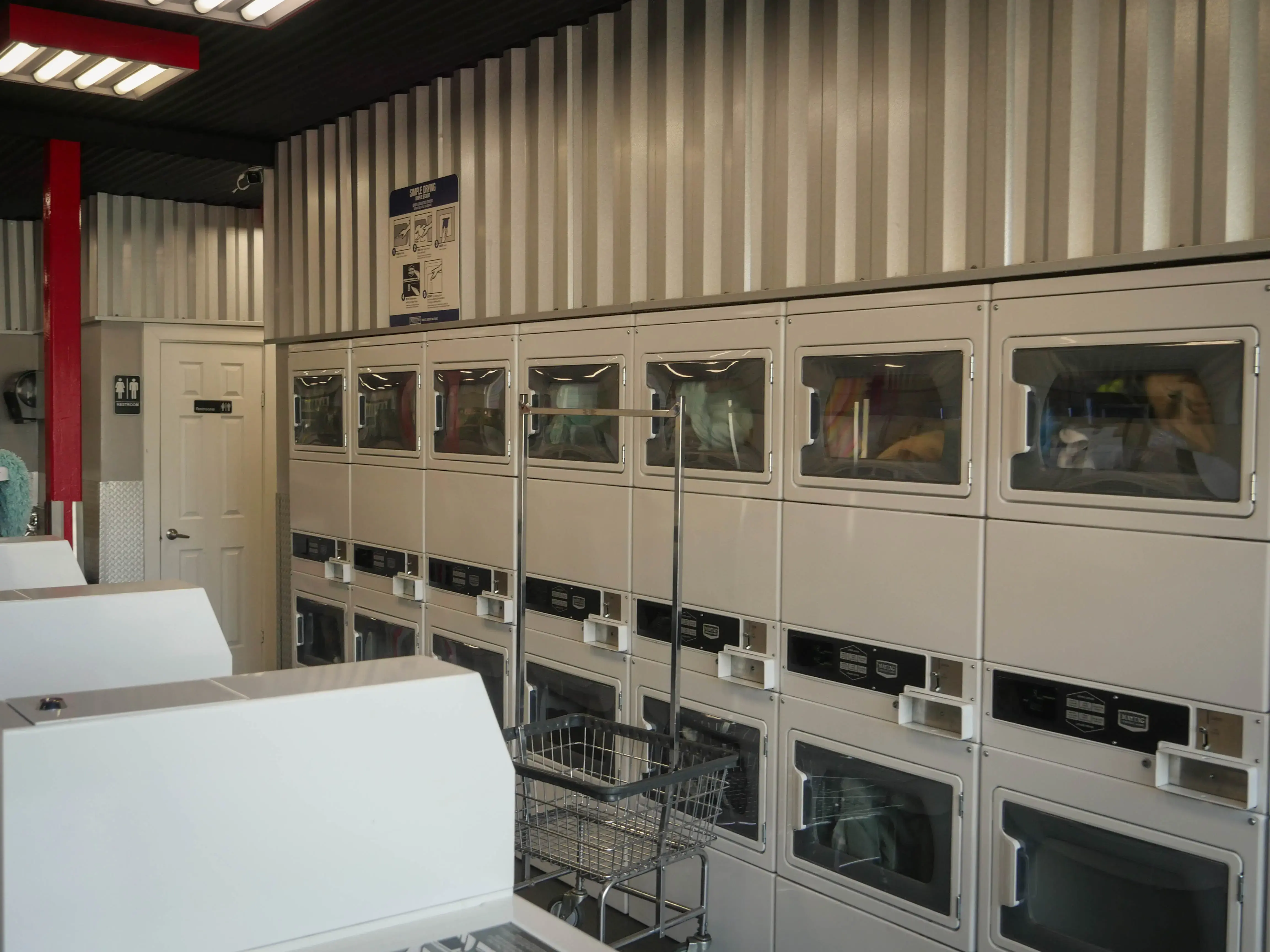 O-Town Coin Laundry - 24th Street - Image 15
