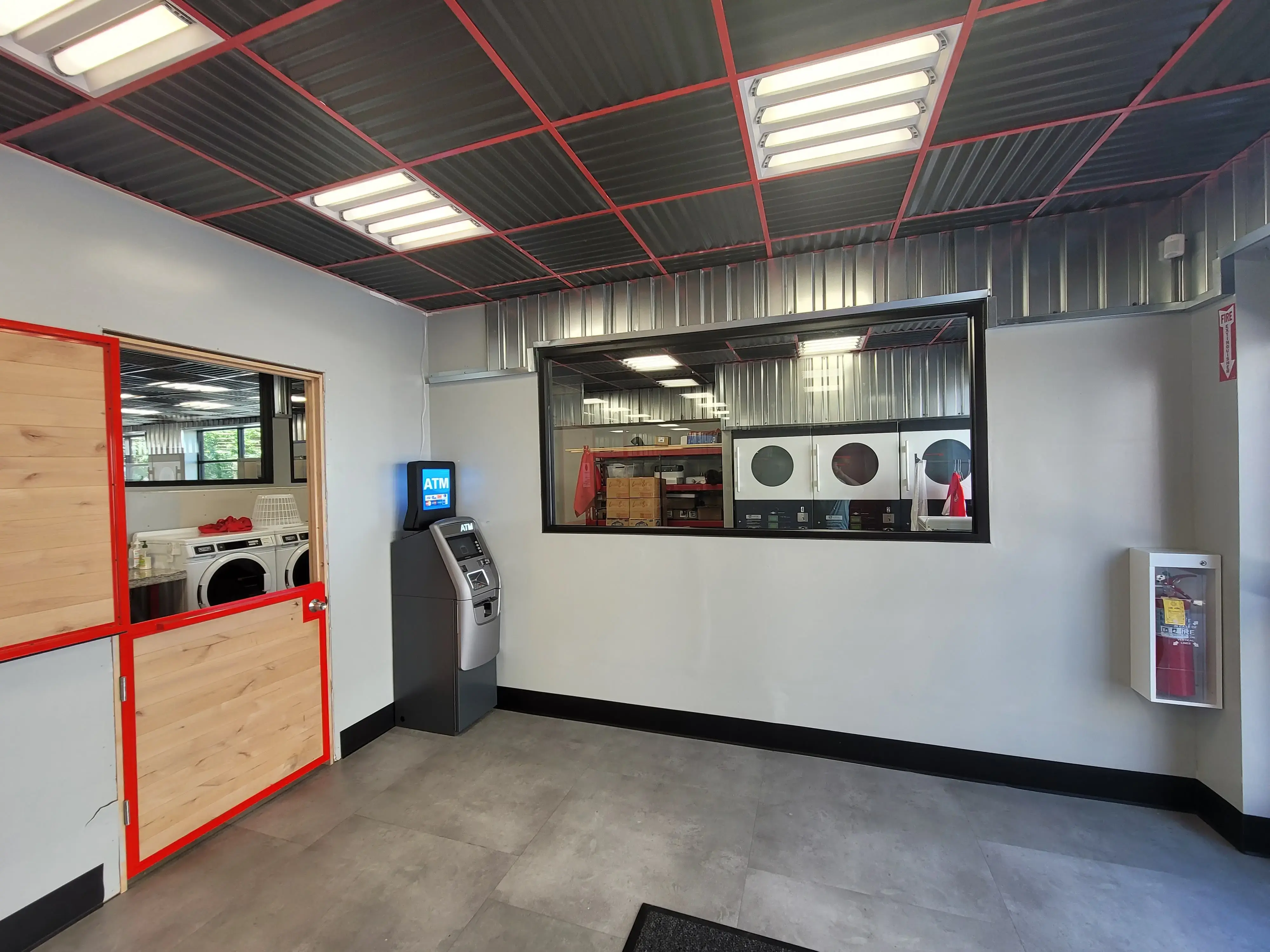 O-Town Downtown Coin Laundry - Image 3