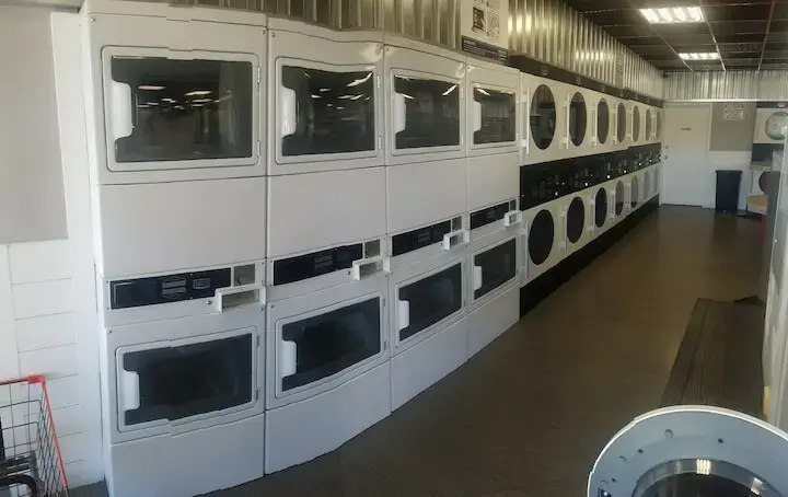 O-Town Laundry Hut thumbnail 20
