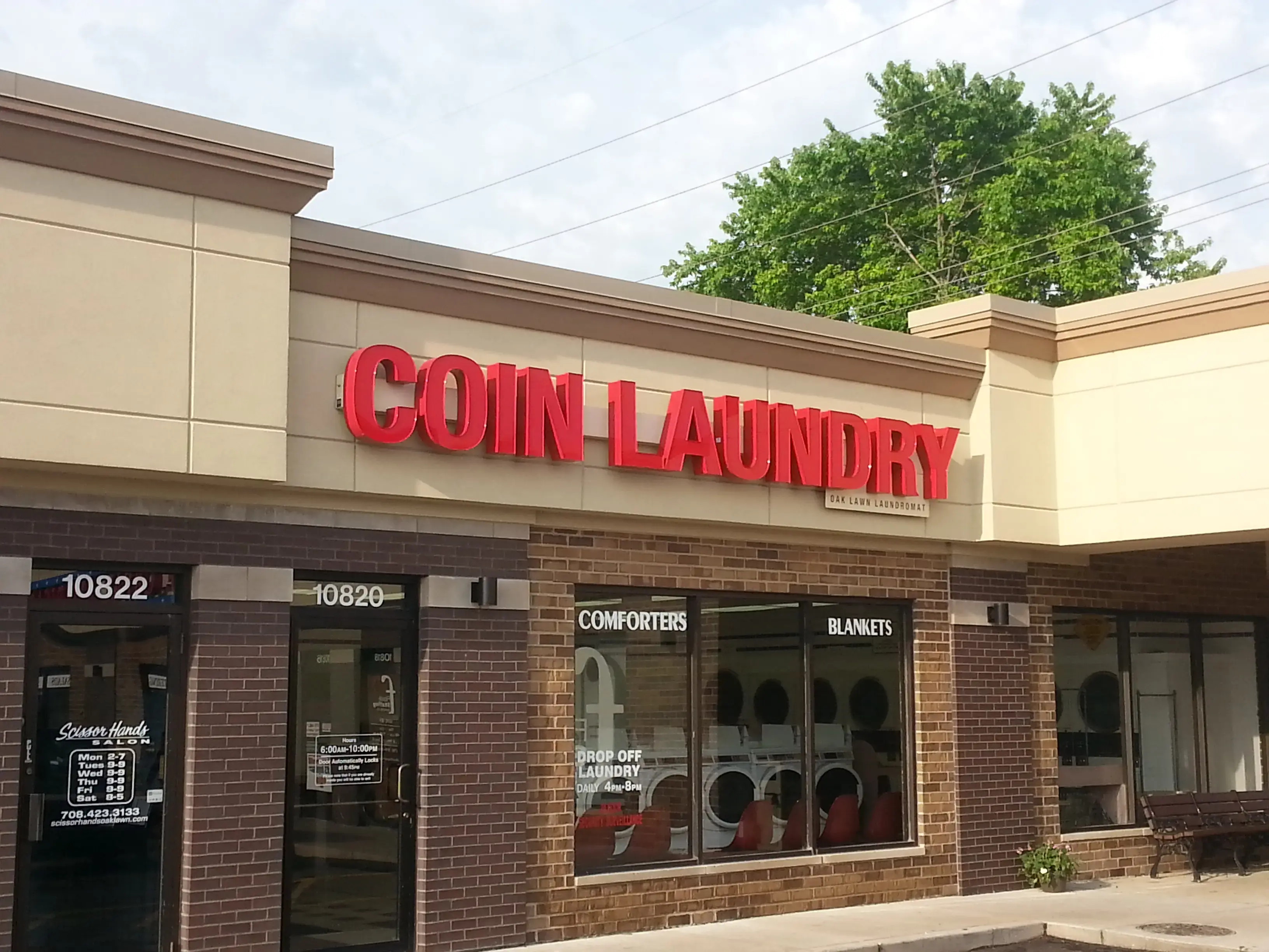 Oak Lawn Laundromat - Image 6