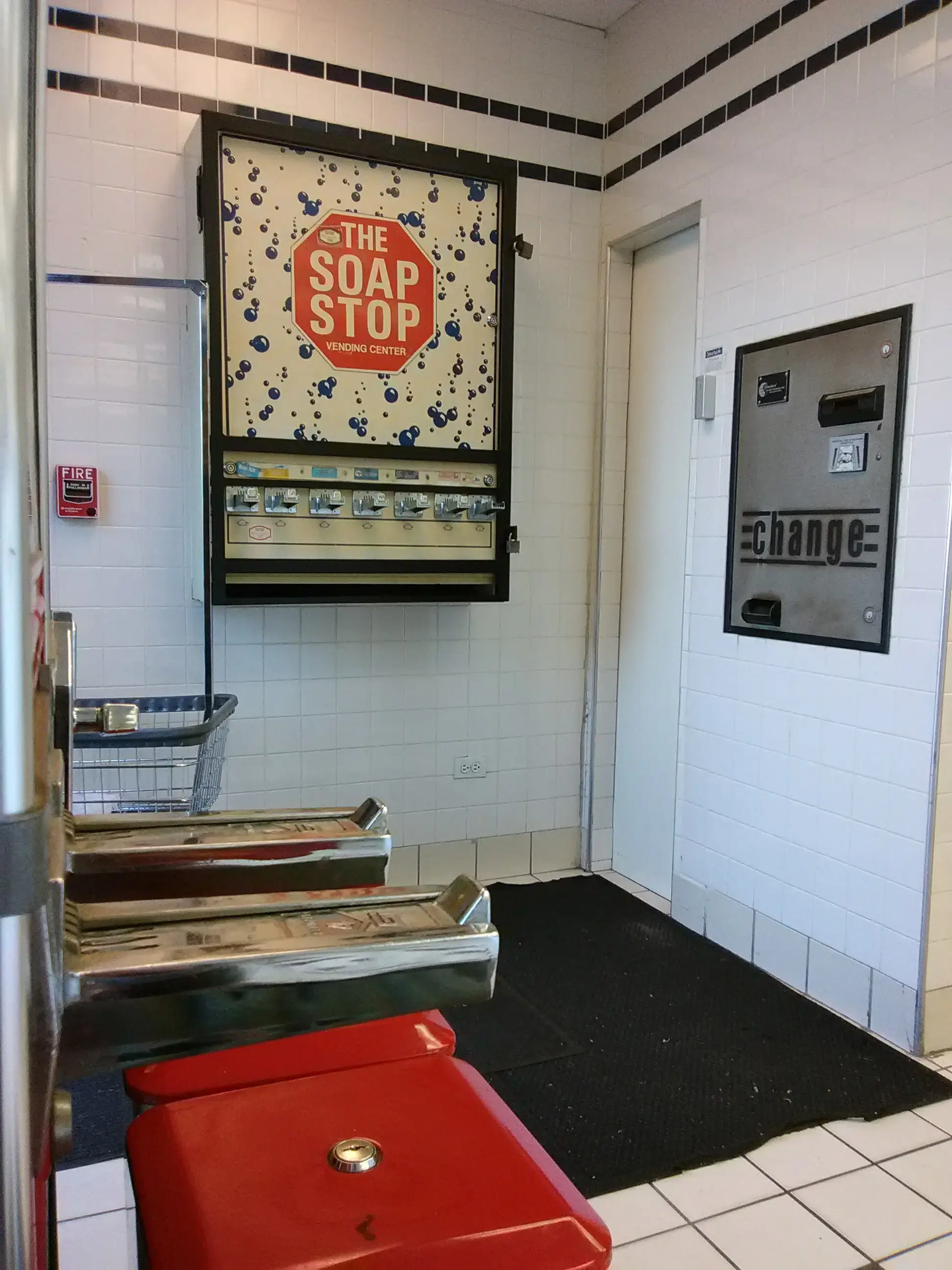 Oak Lawn Laundromat thumbnail 5