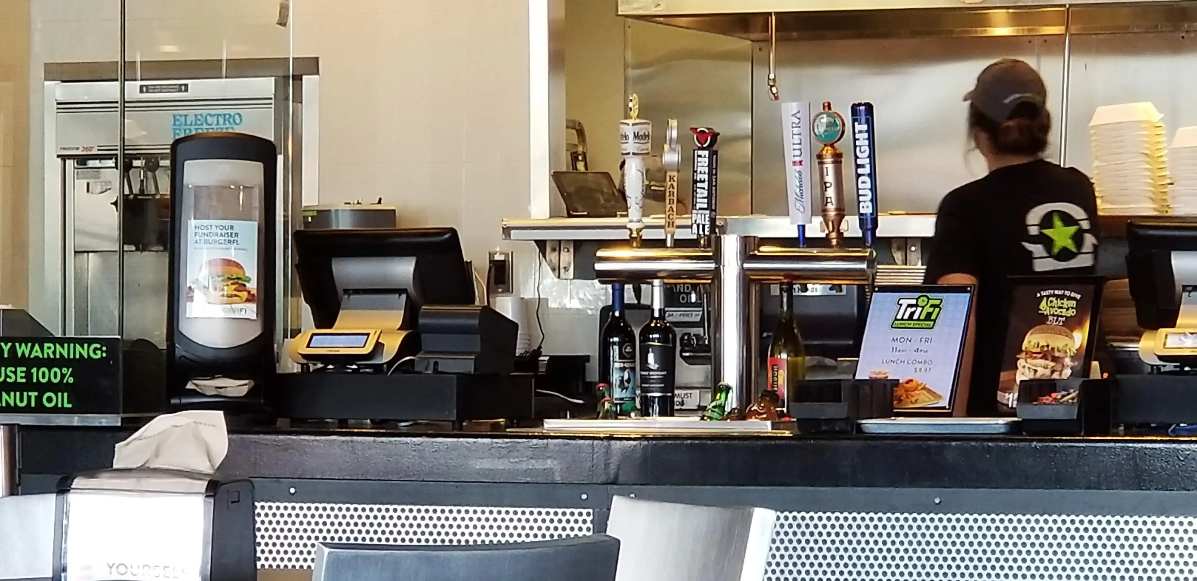 Oak Park Cleaners thumbnail 4