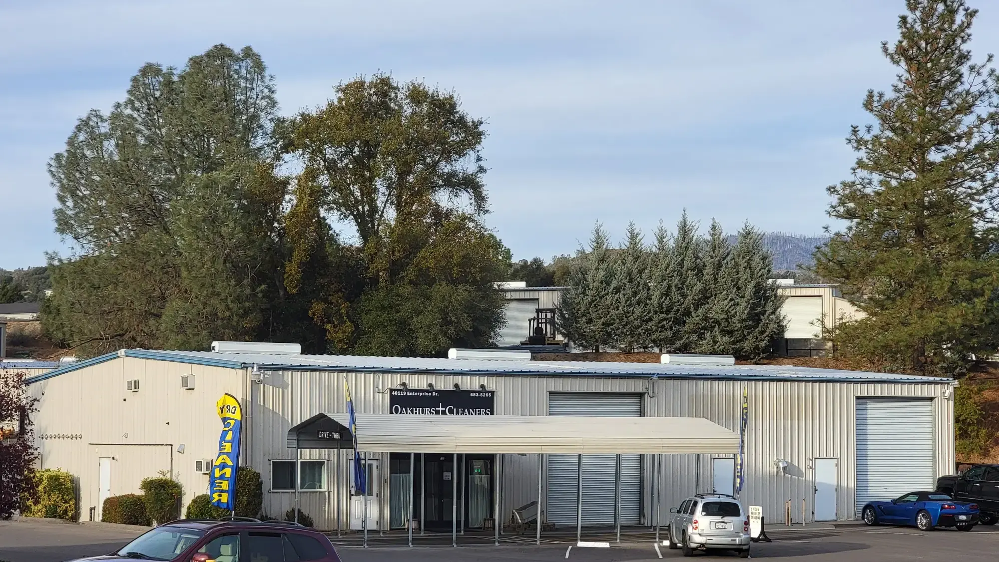 Oakhurst Cleaners & Laundry location