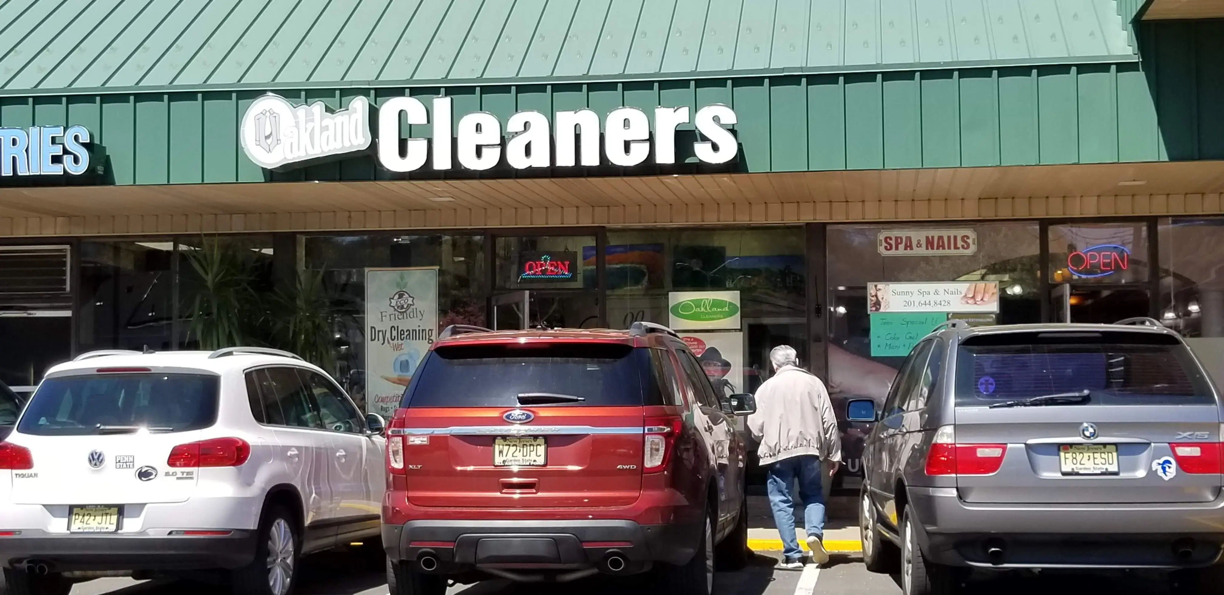 Oakland Cleaners - Image 7