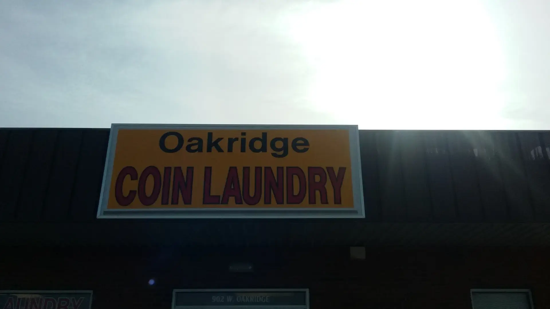 Oakridge Coin Laundry thumbnail 7