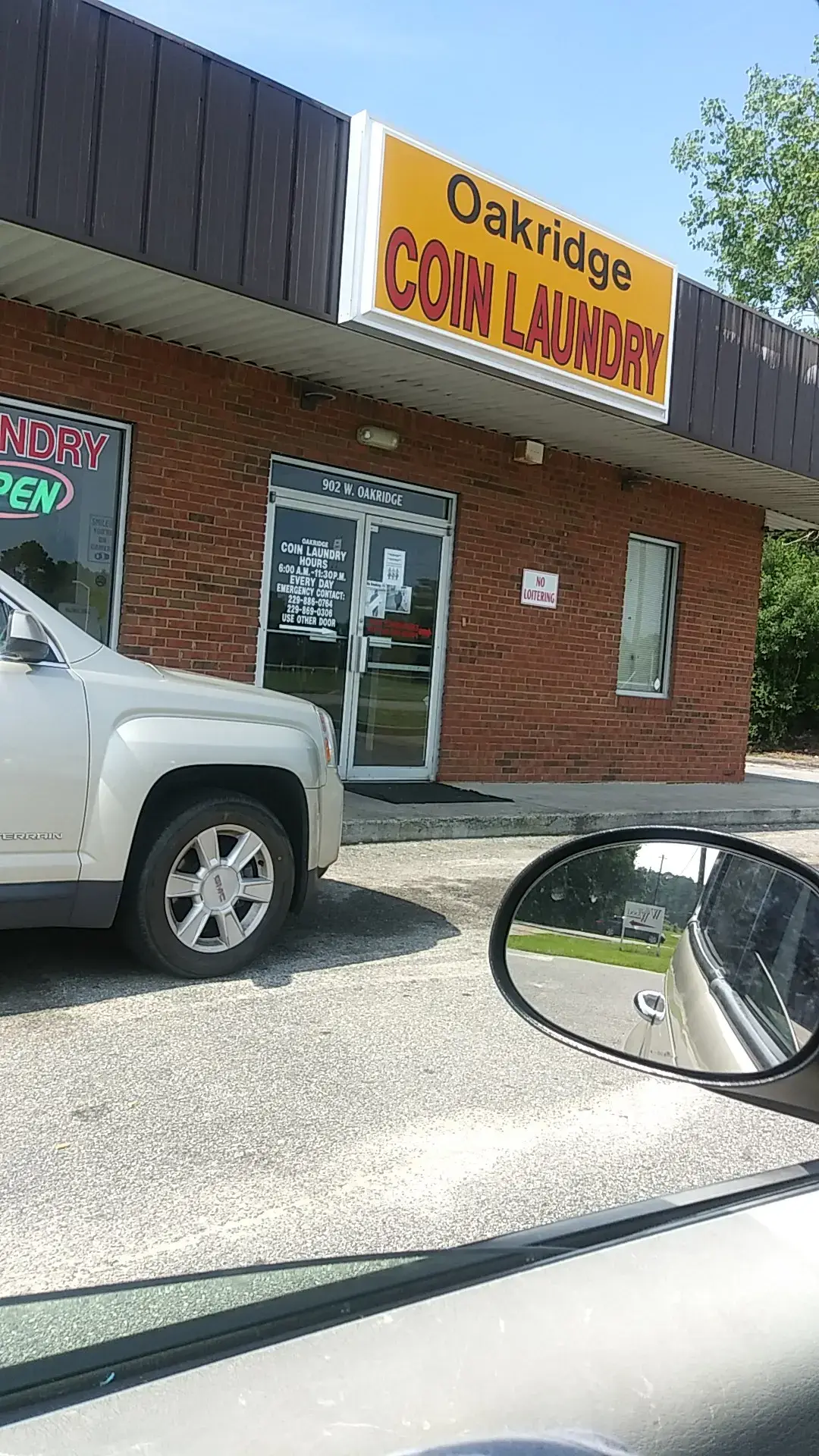 Oakridge Coin Laundry thumbnail 1
