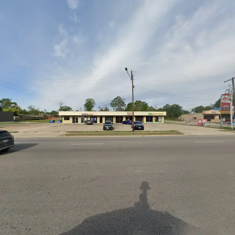 Oaks Dry Cleaners thumbnail 7