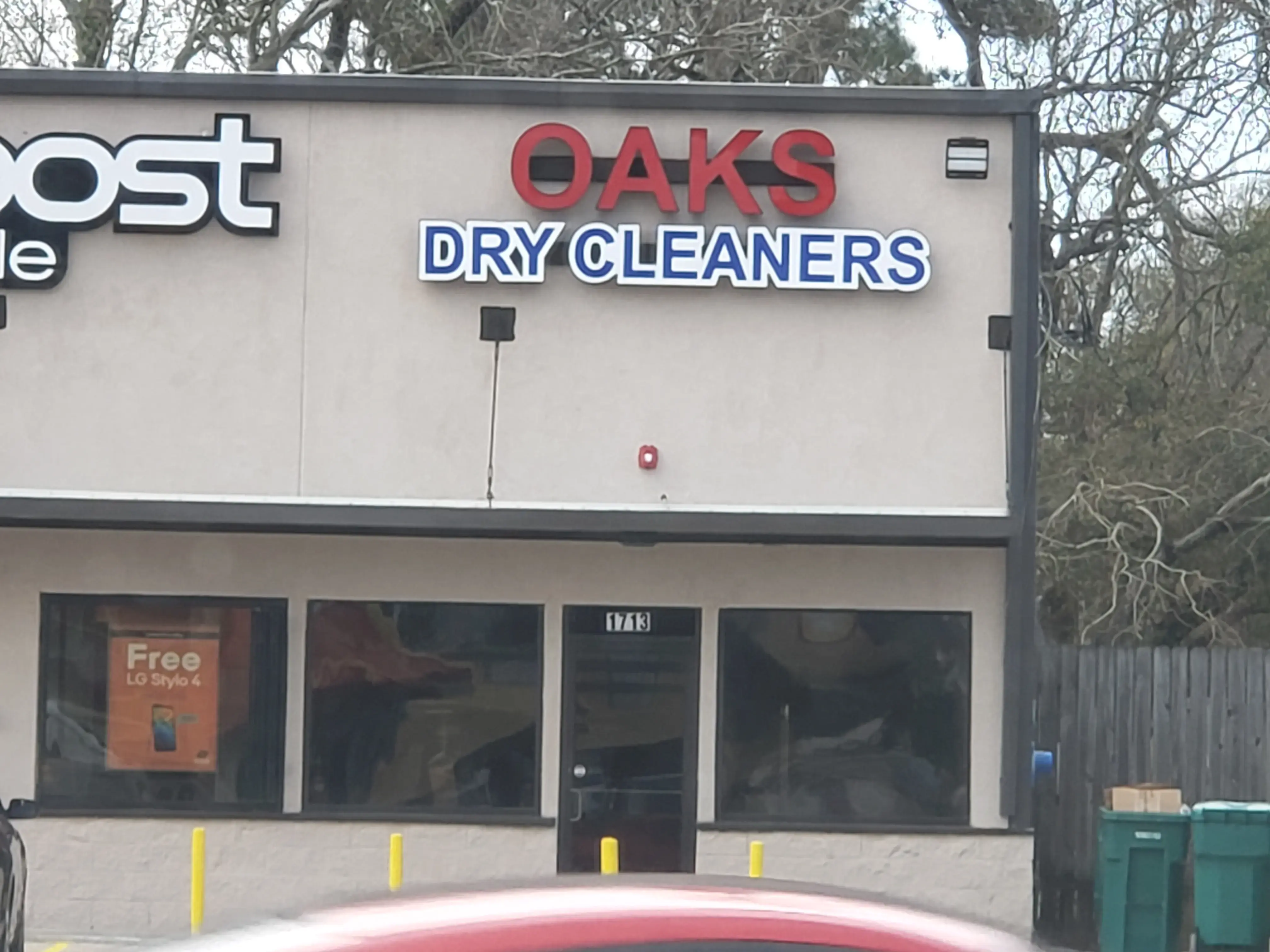 Oaks Dry Cleaners thumbnail 6