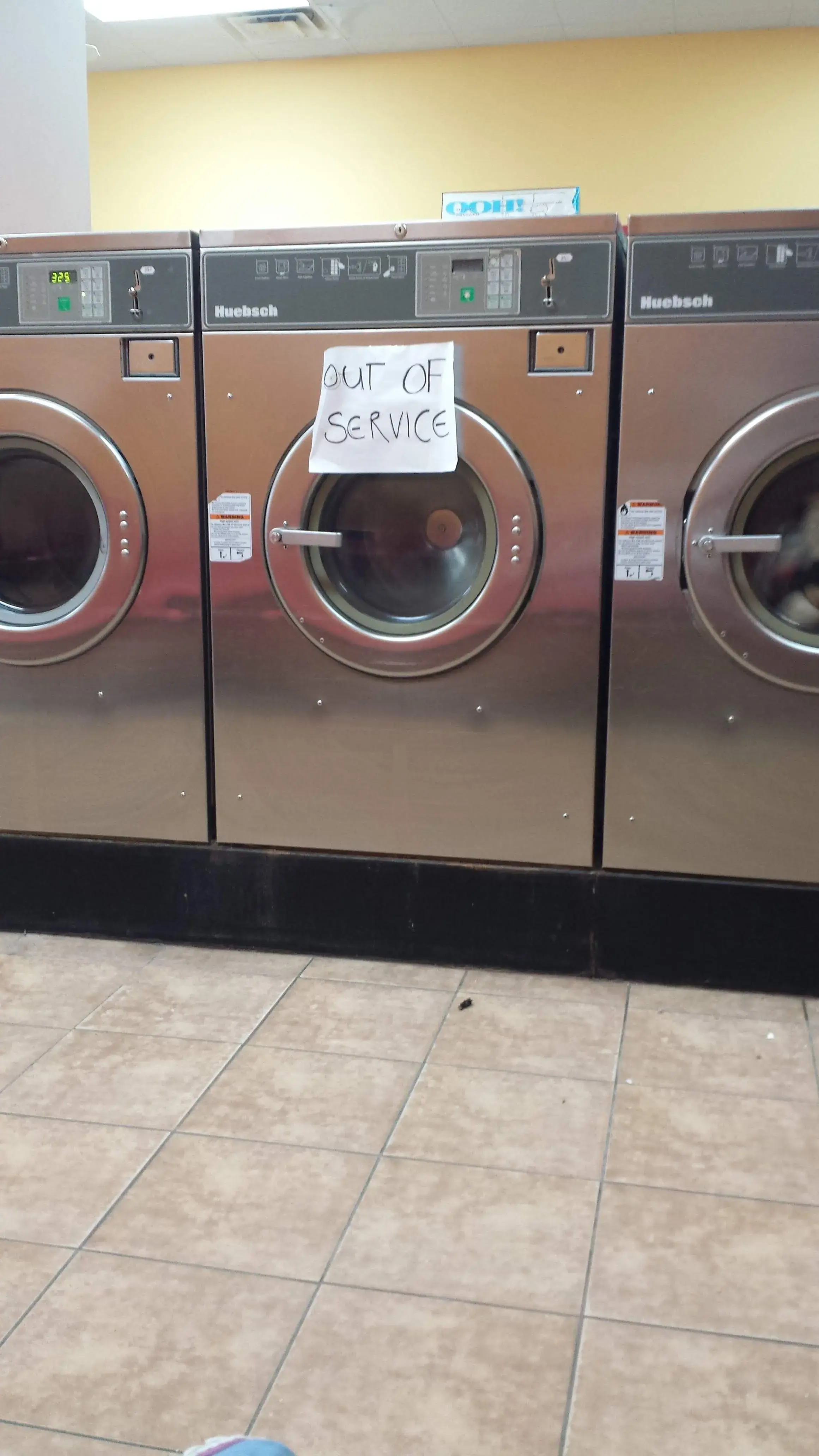 Oak's Washateria - Image 17