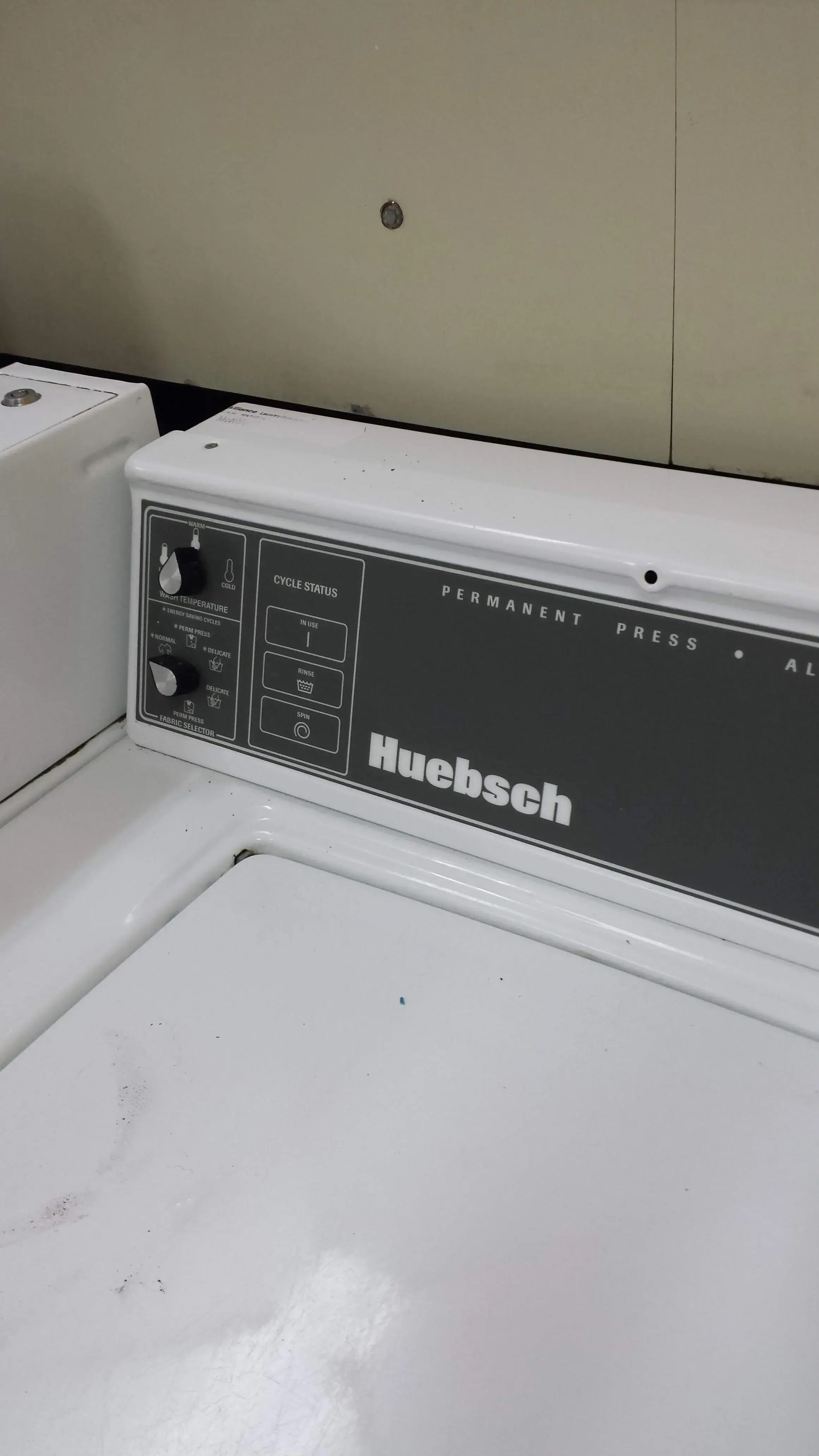 Oak's Washateria thumbnail 6